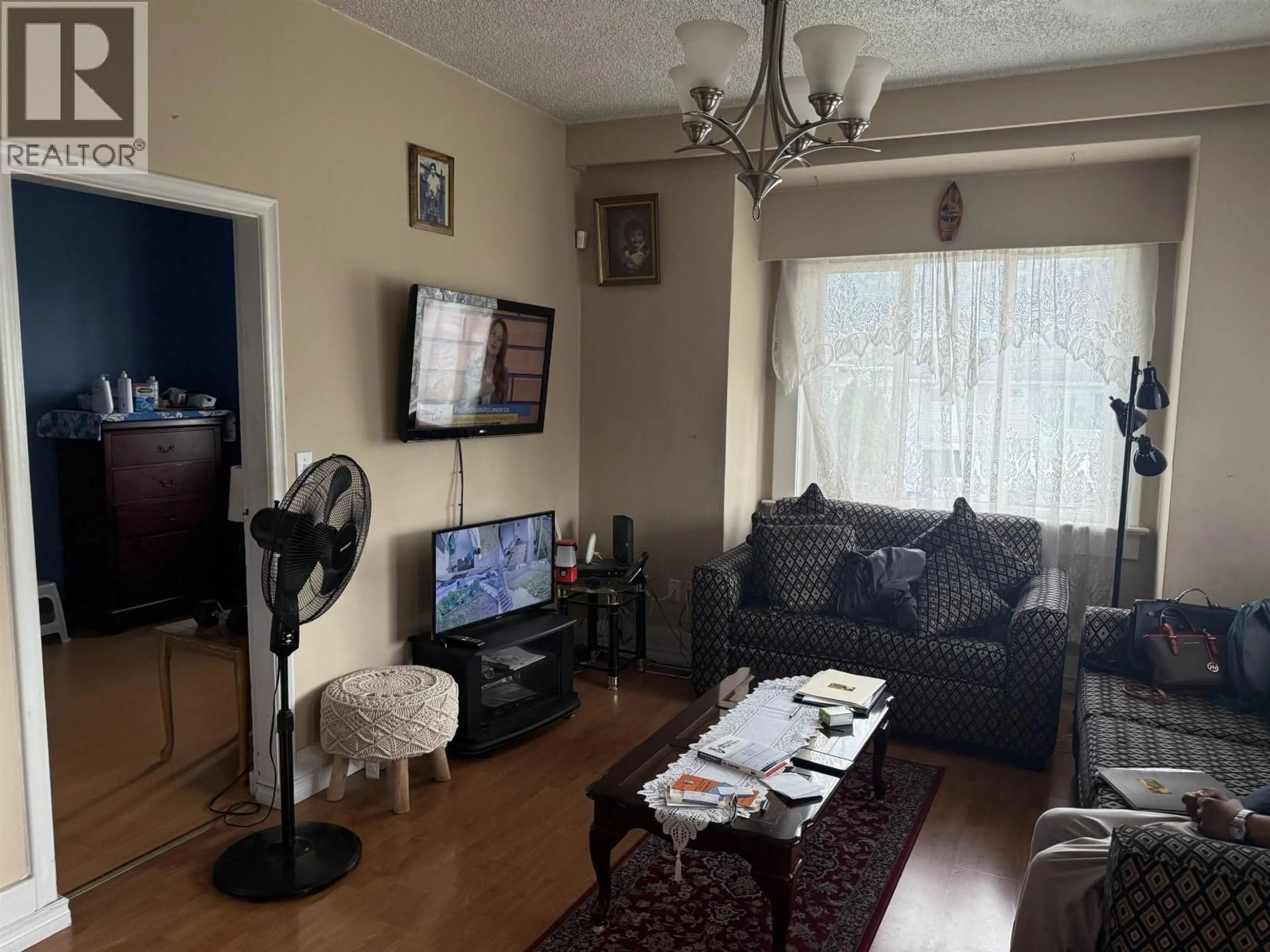 A pic of a room for 8125 ST. GEORGE STREET, Vancouver British Columbia V5X3S4