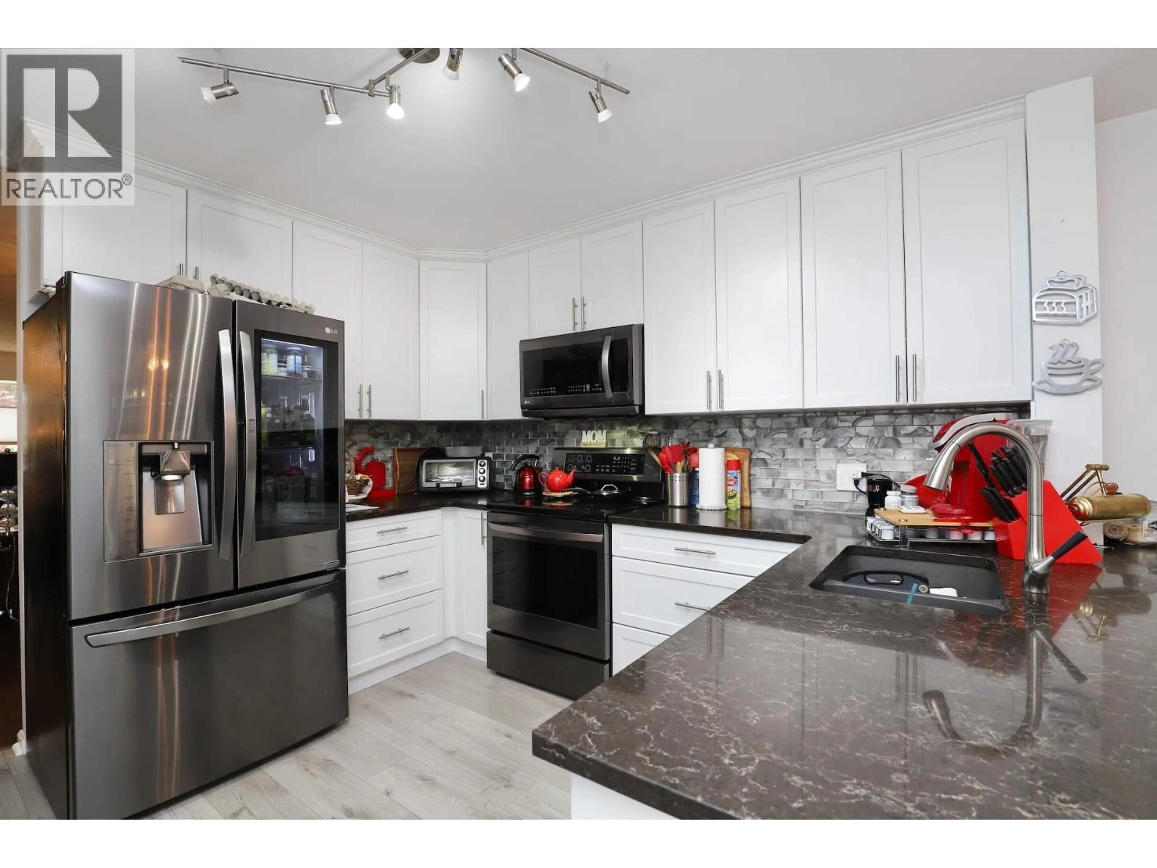 Unknown for 8 - 22308 124 AVENUE, Maple Ridge British Columbia V2X0R6