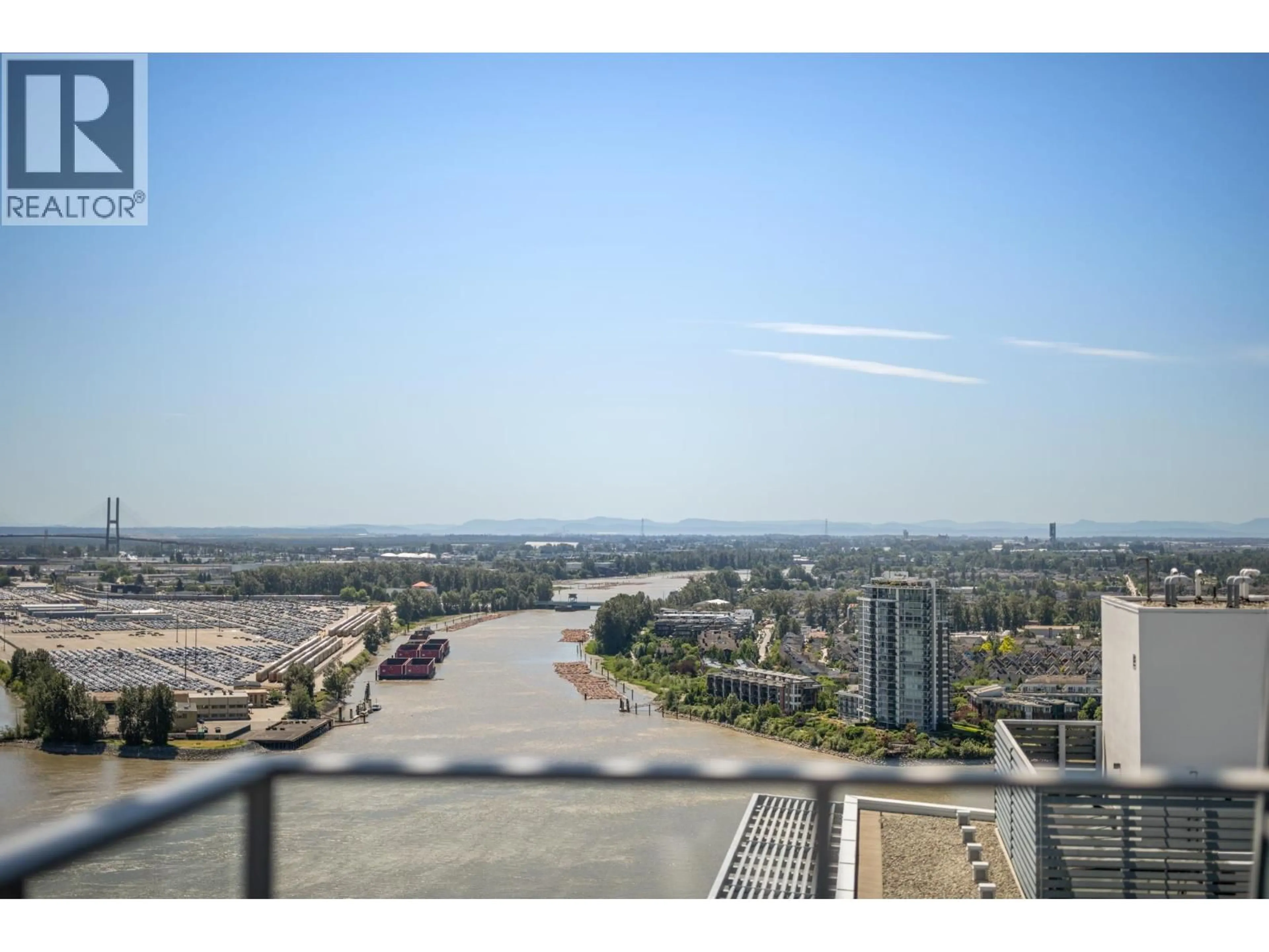 A pic from outside/outdoor area/front of a property/back of a property/a pic from drone, water/lake/river/ocean view for 3202 - 908 QUAYSIDE DRIVE, New Westminster British Columbia V3M0L4