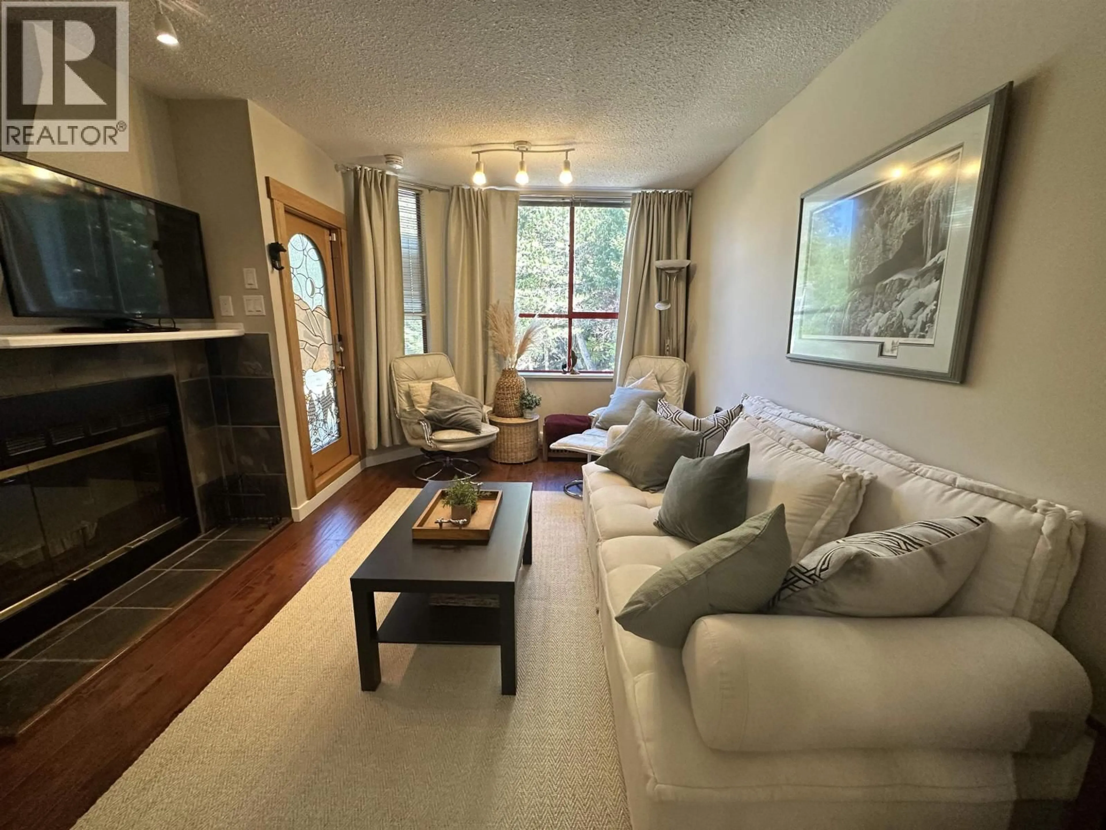 Living room with furniture, unknown for 4 - 2101 WHISTLER ROAD, Whistler British Columbia V8E0R3