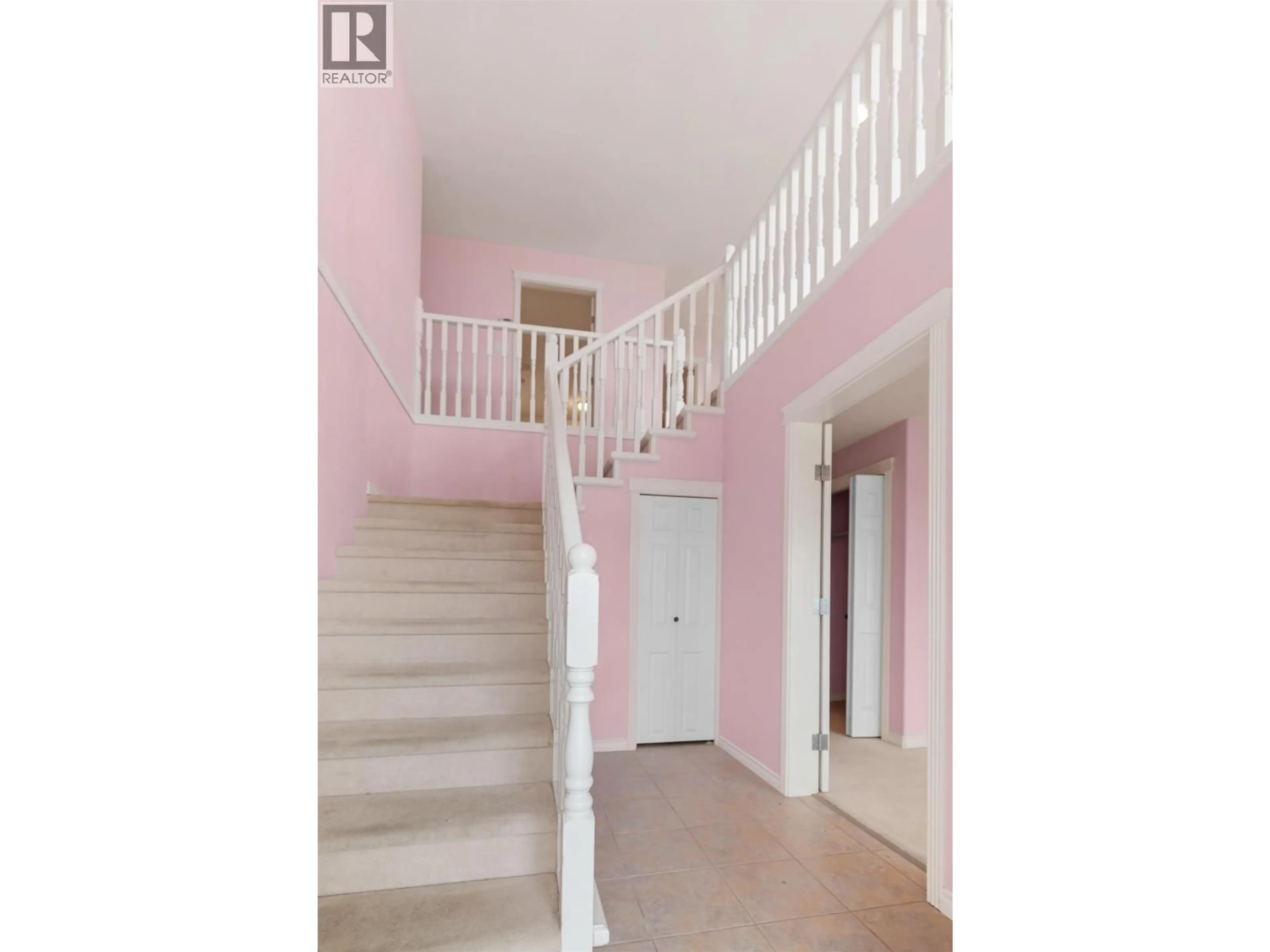 Stairs for 7575 EASTVIEW STREET, Prince George British Columbia V2N6X9