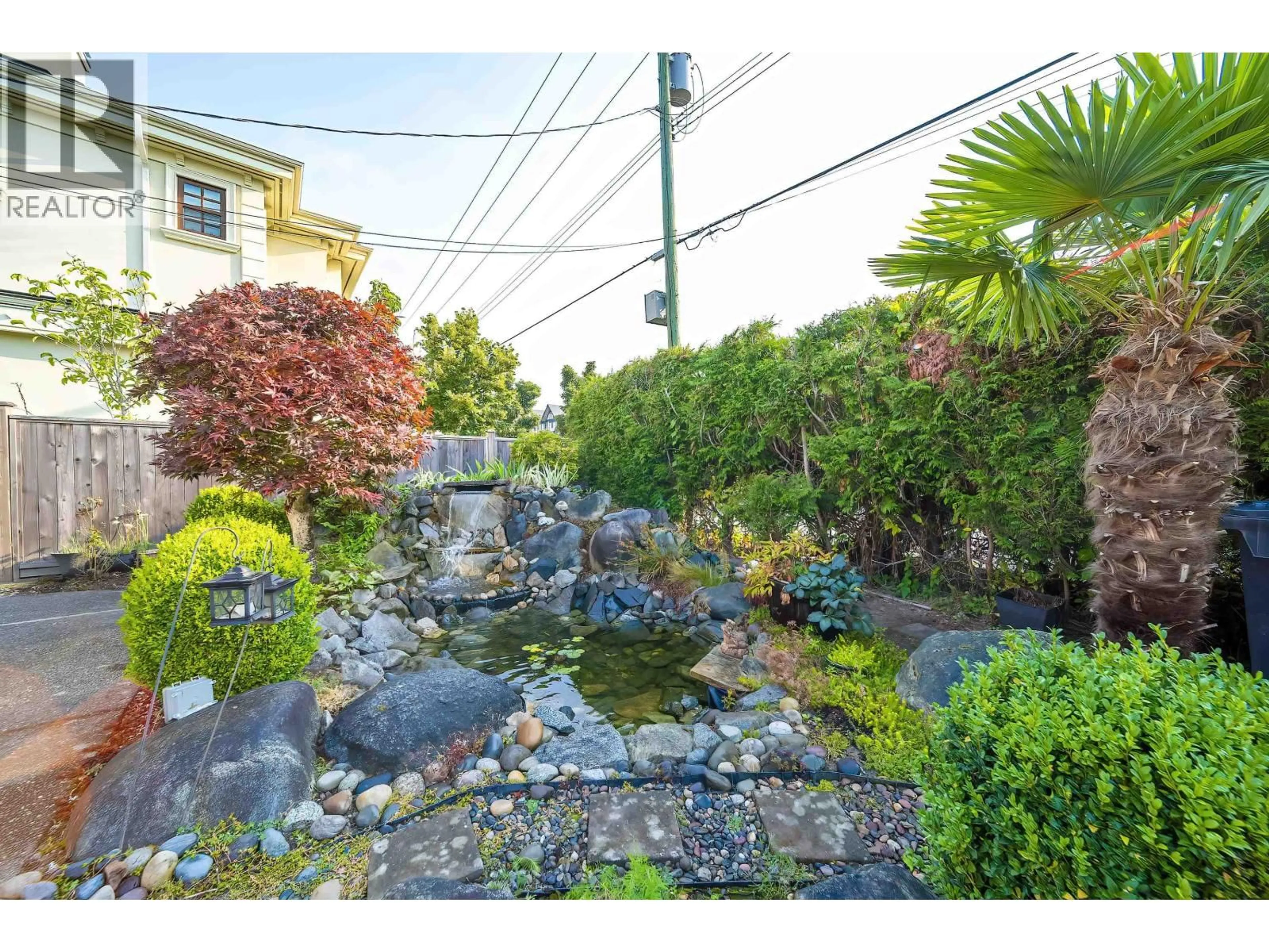 Patio, street for 10511 NO. 2 ROAD, Richmond British Columbia V7E2E5