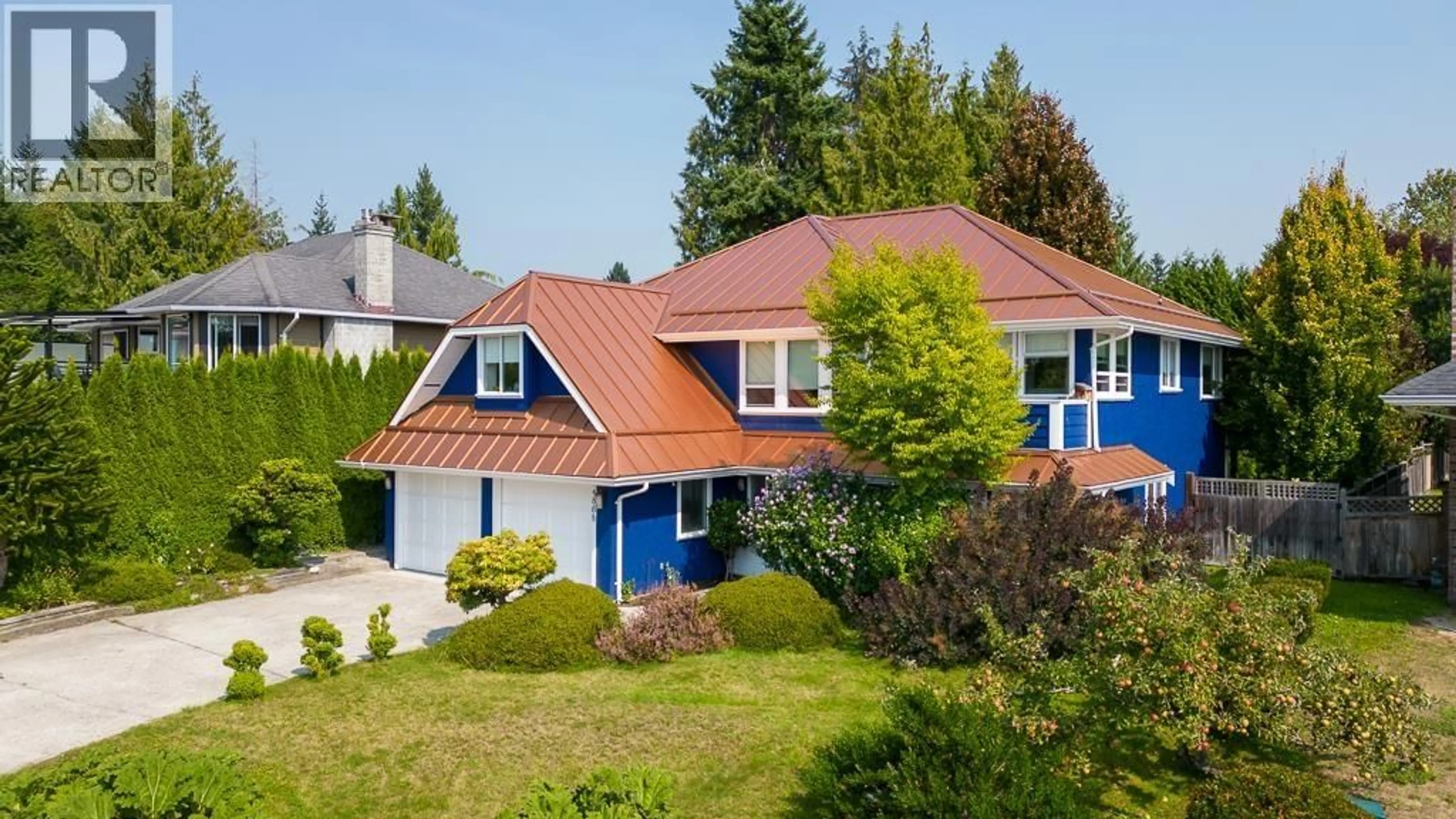 Home with vinyl exterior material, street for 4868 BLUEGROUSE DRIVE, Sechelt British Columbia V7Z0G4