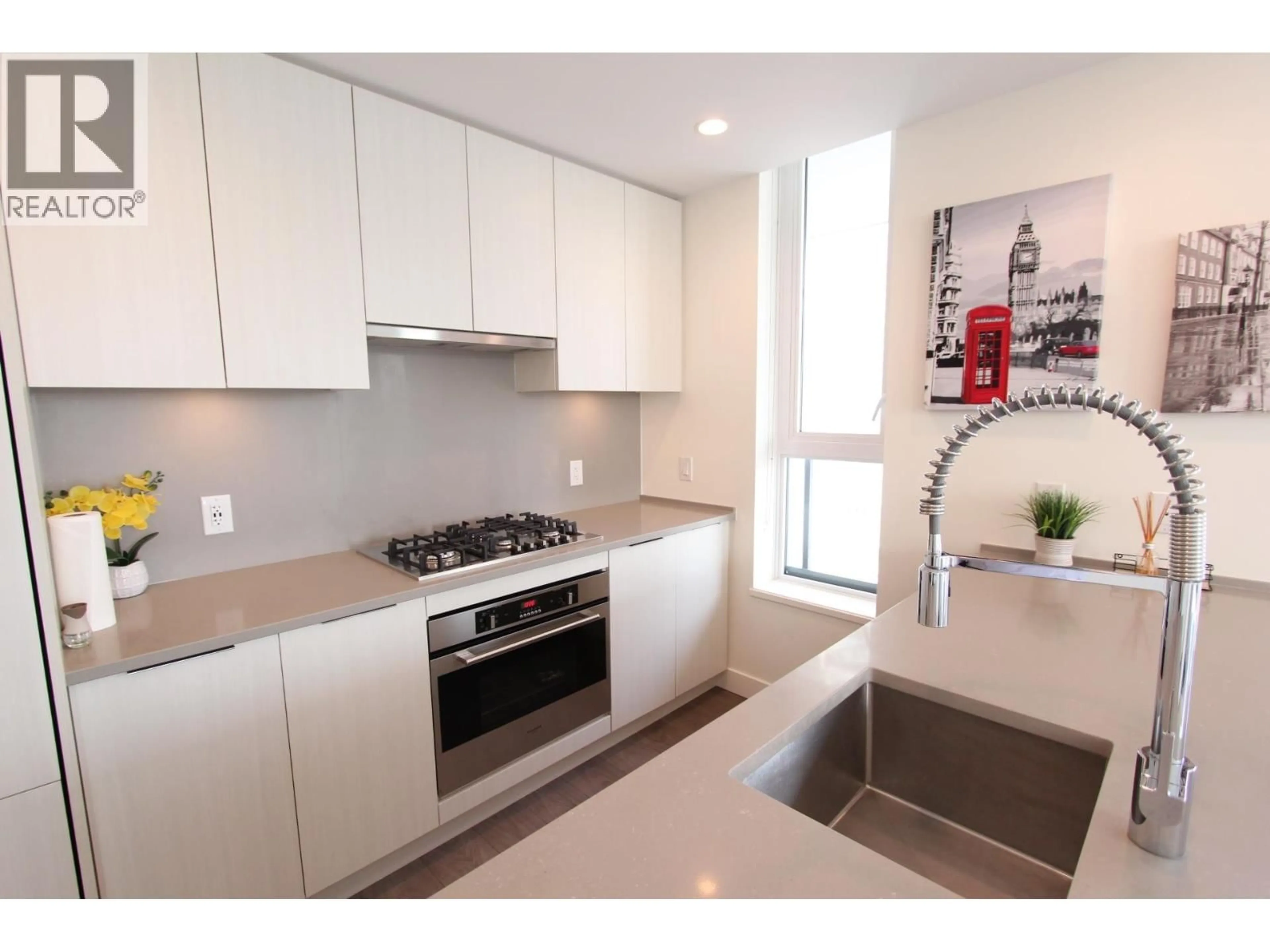 Standard kitchen, unknown for 1401 - 4465 JUNEAU STREET, Burnaby British Columbia V5C0L8