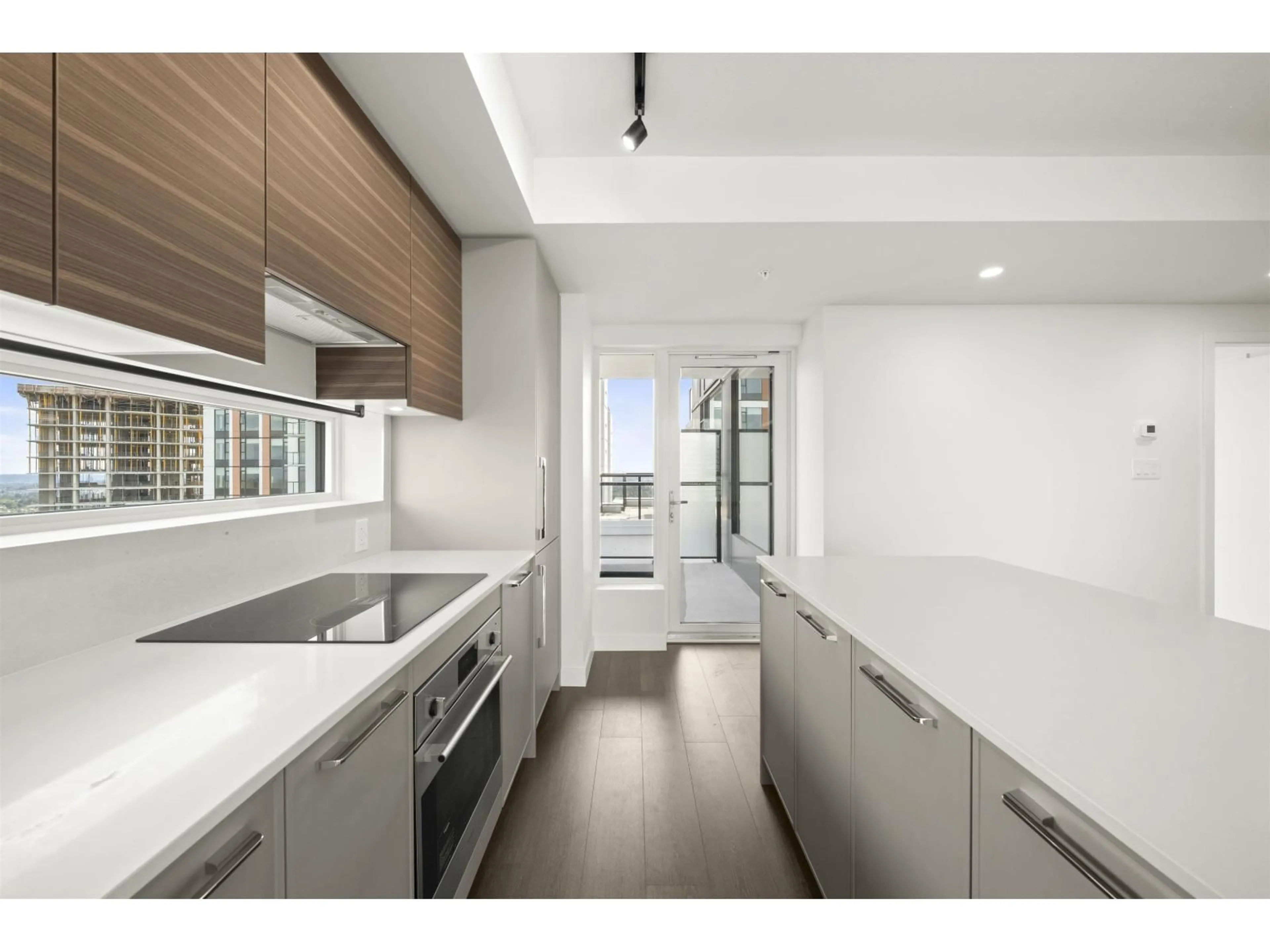 Unknown for 3308 - 13725 GEORGE JUNCTION, Surrey British Columbia V3T0V7