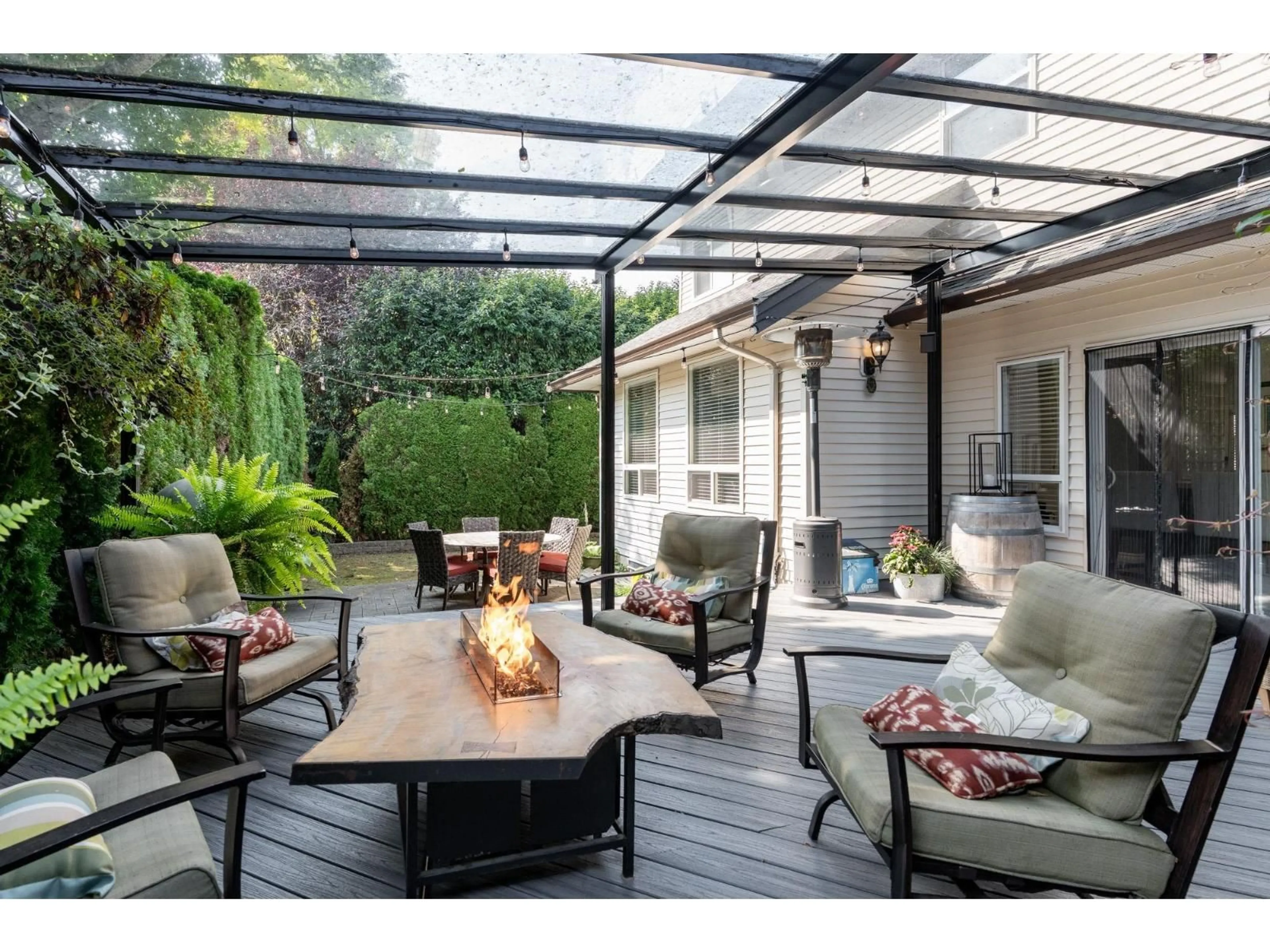 Patio, street for 8 - 18868 69, Surrey British Columbia V4N5K7
