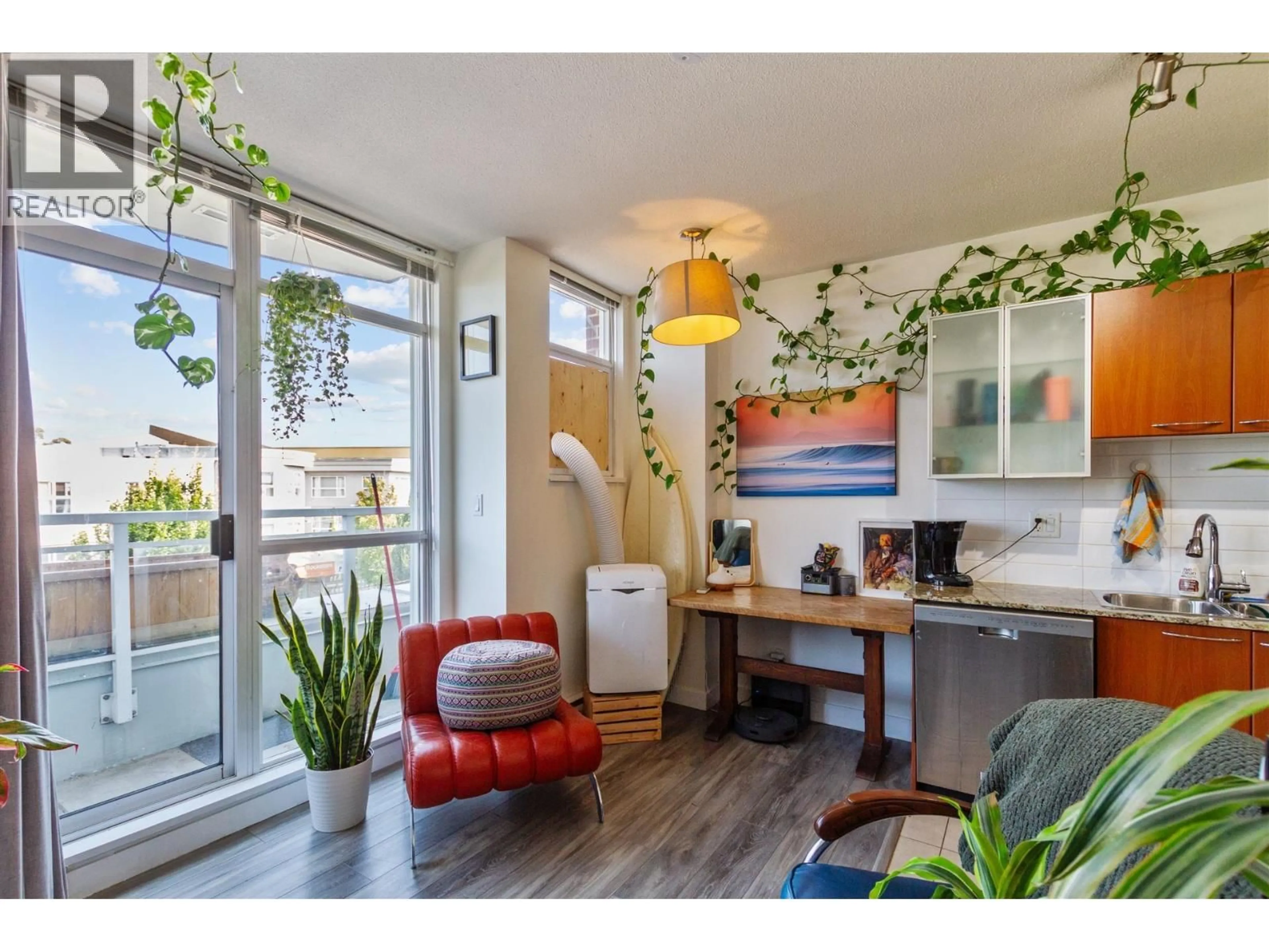 Unknown for 351 - 1432 KINGSWAY, Vancouver British Columbia V5N5Y6