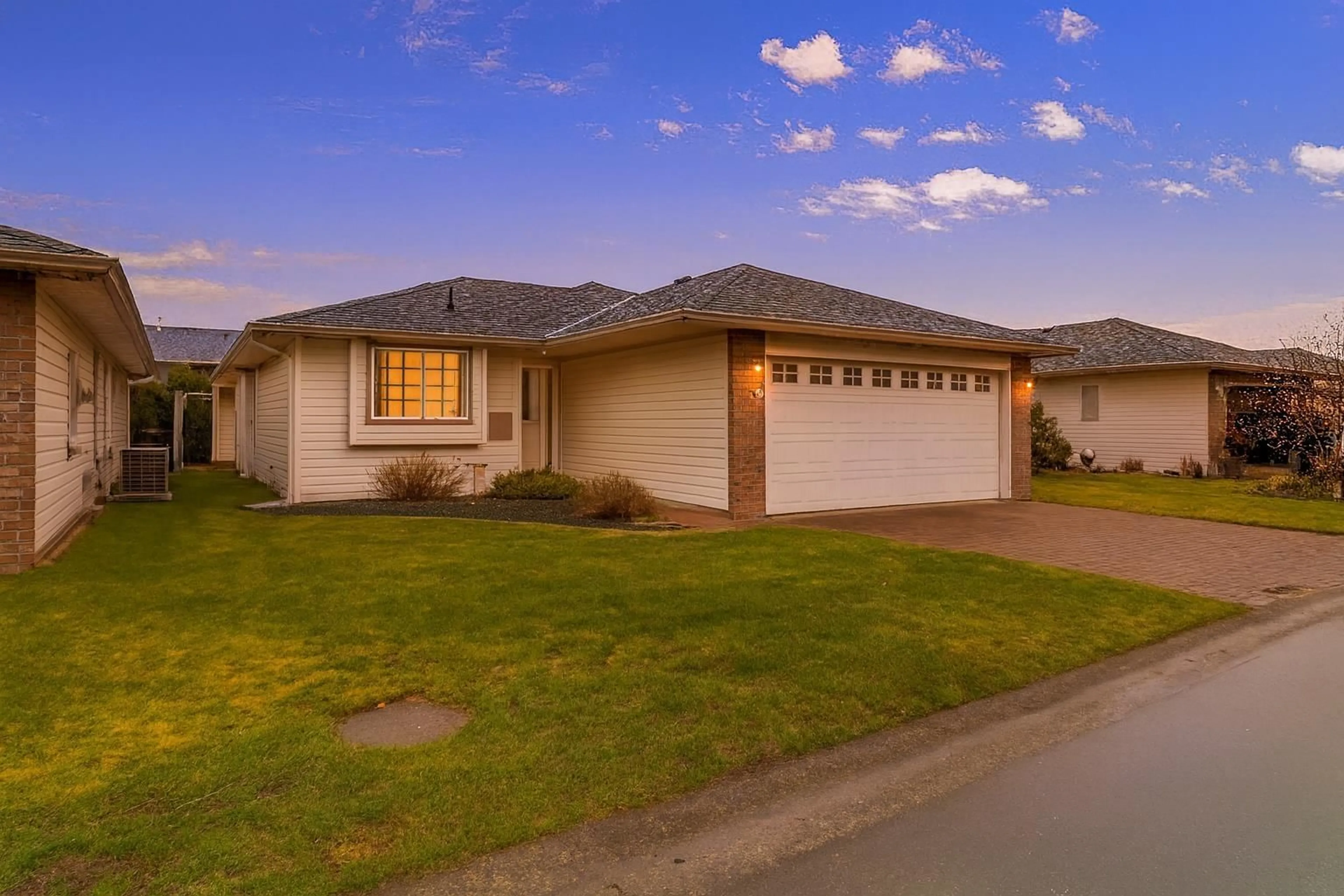 Home with vinyl exterior material, street for 19 - 7600 CHILLIWACK RIVER ROAD, Chilliwack British Columbia V2R3Z6
