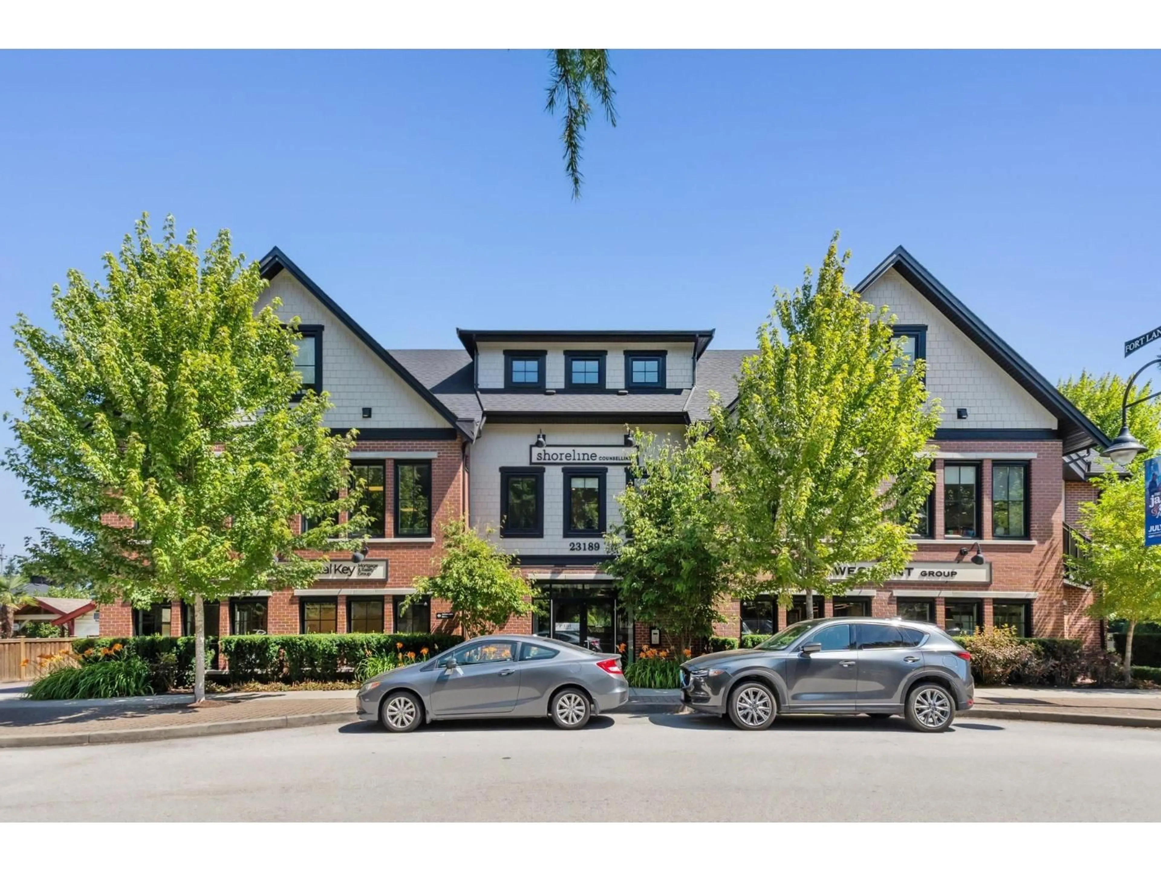 Unknown for 206 - 23189 FRANCIS, Langley British Columbia V1M0G4
