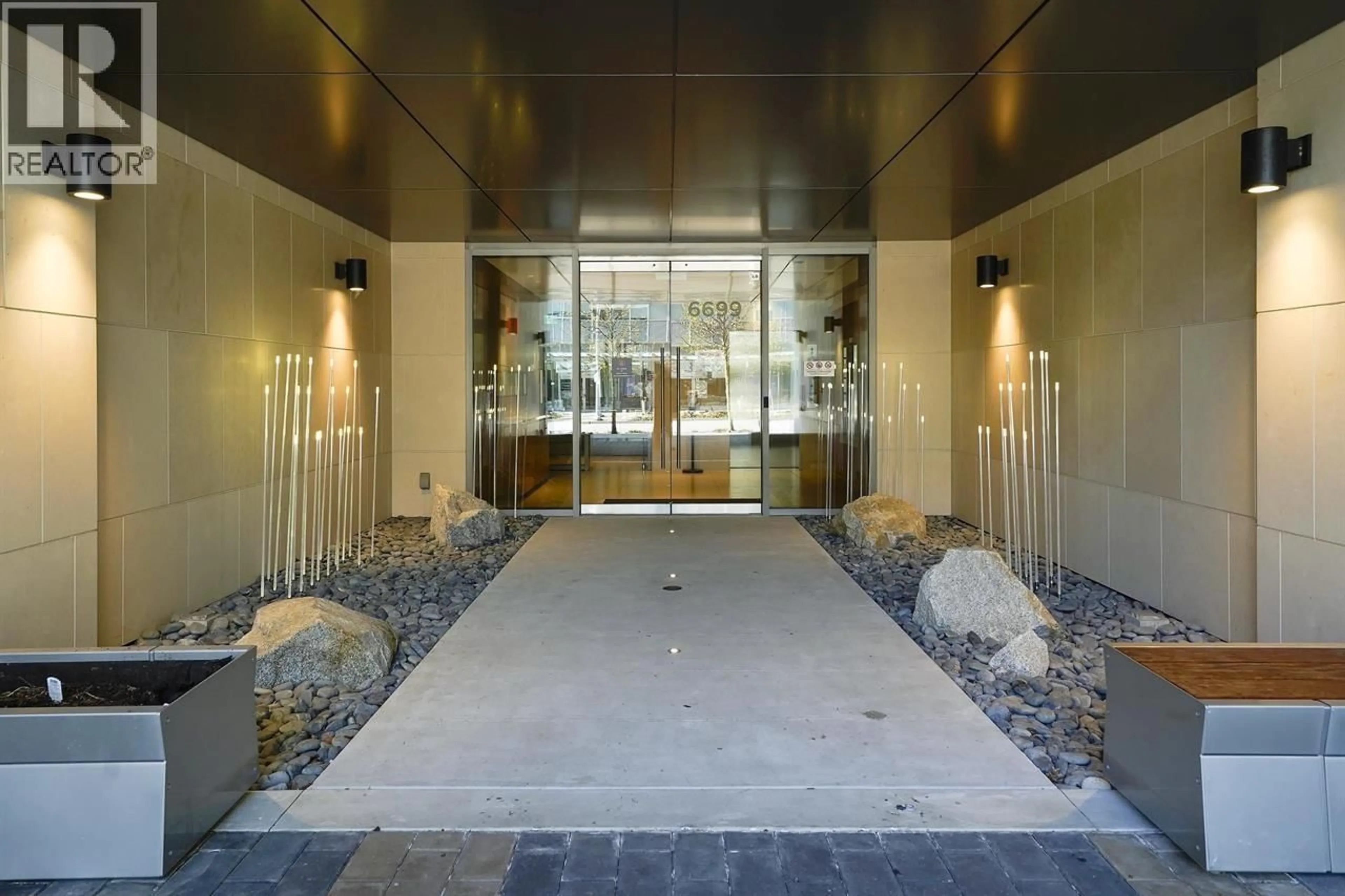 Indoor foyer for 403 - 6699 RIVER ROAD, Richmond British Columbia V7C0E6