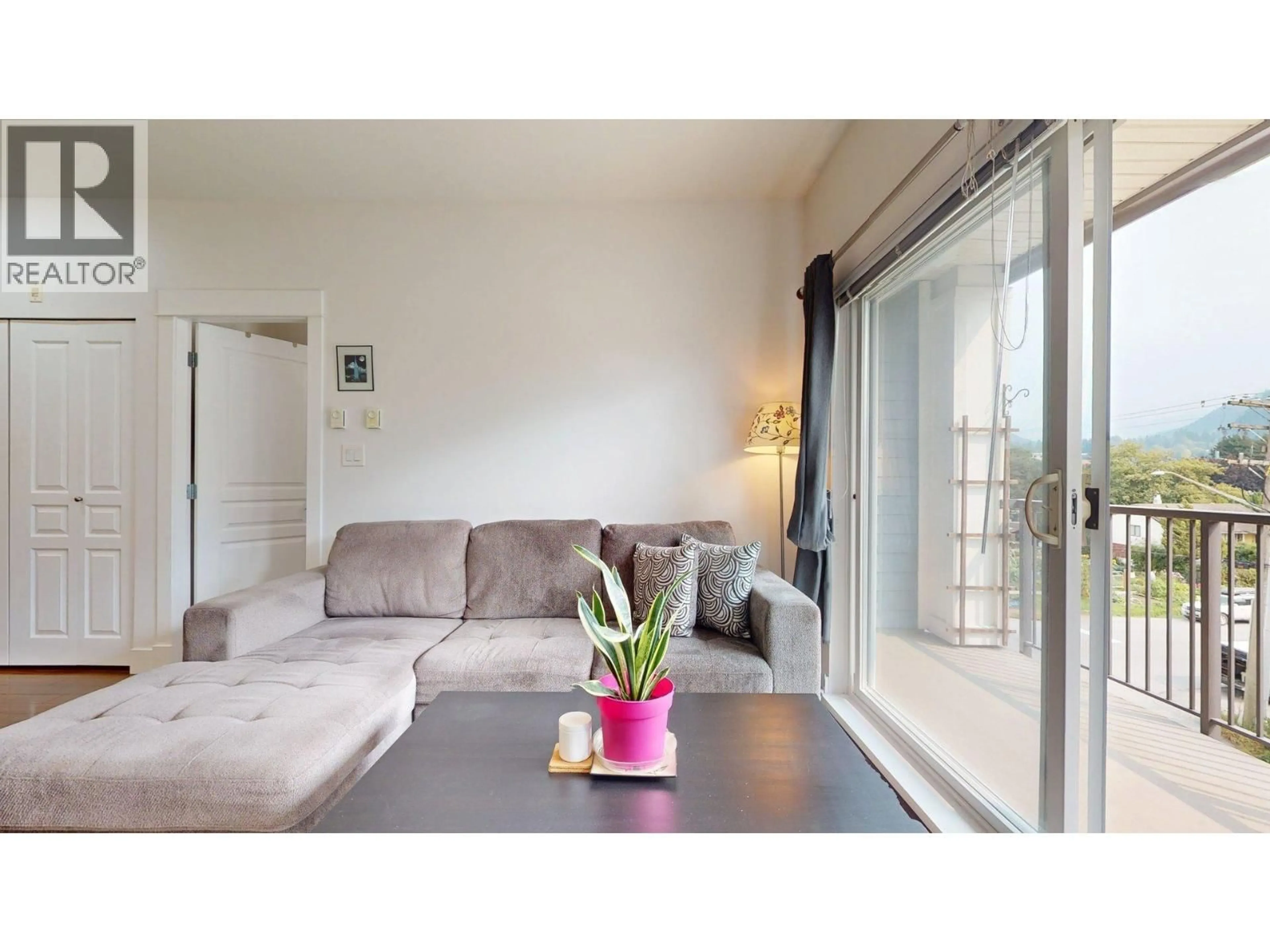 Living room with furniture, unknown for 309 - 1336 MAIN STREET, Squamish British Columbia V8B0R2