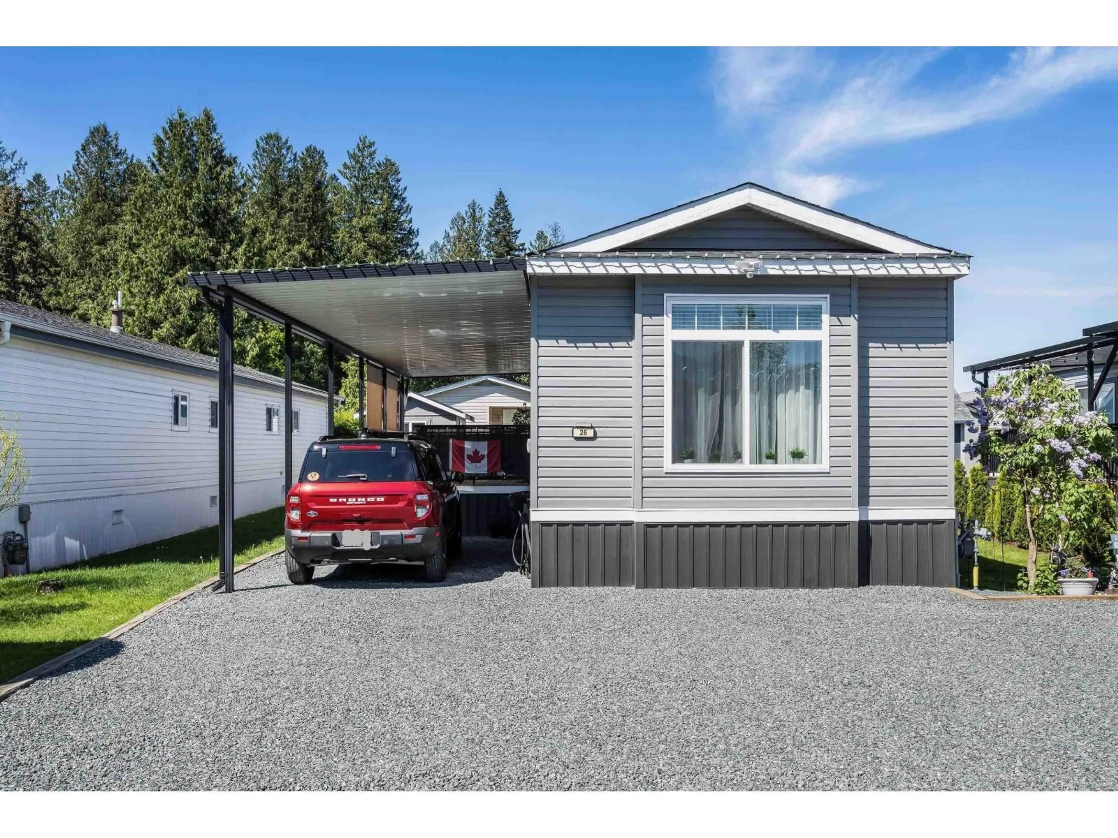 Home with vinyl exterior material, street for 26 - 6035 VEDDER ROAD, Chilliwack British Columbia V2R1E5