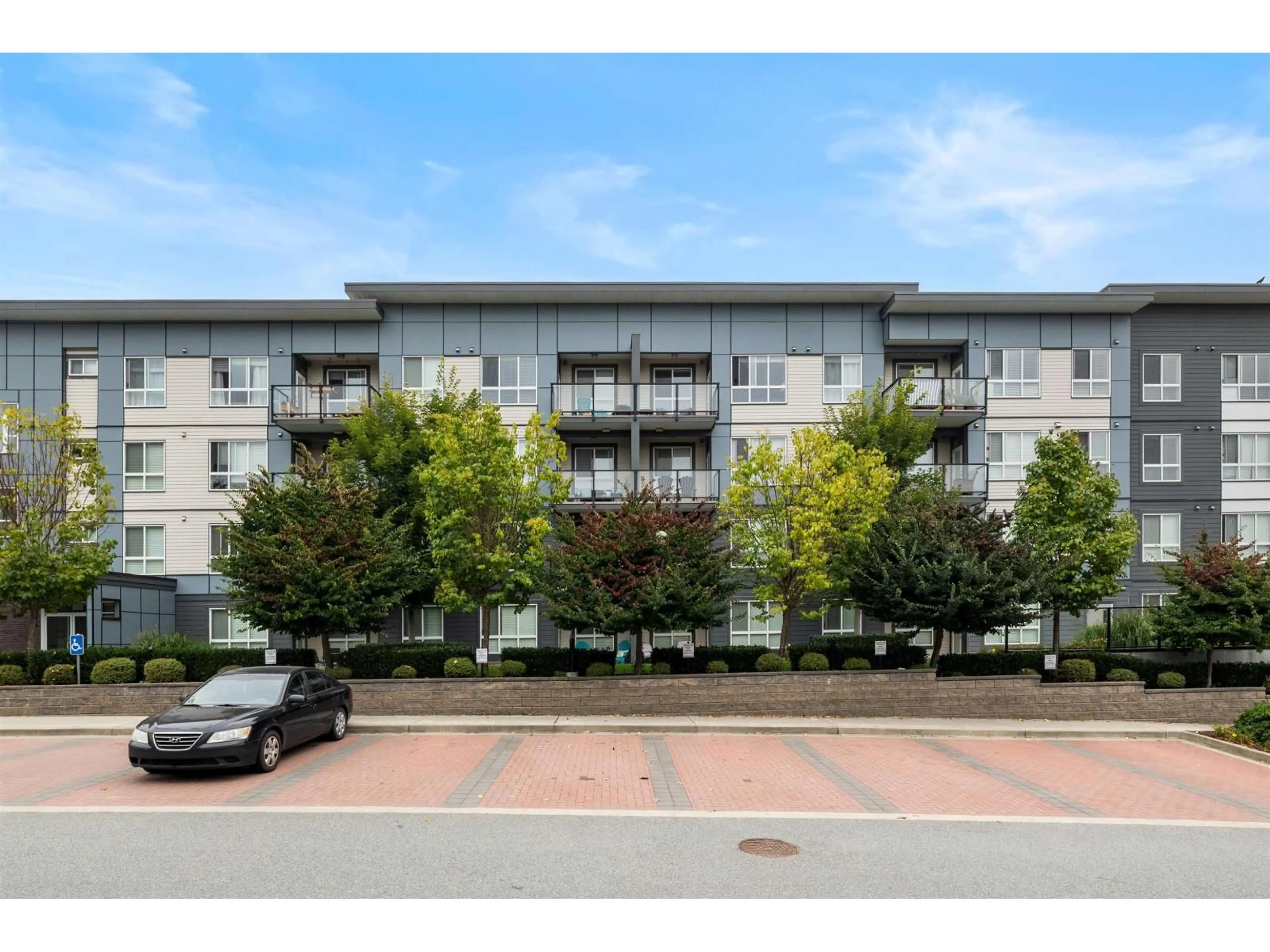 Unknown for 210 - 1948 NORTH PARALLEL, Abbotsford British Columbia V3G0H2