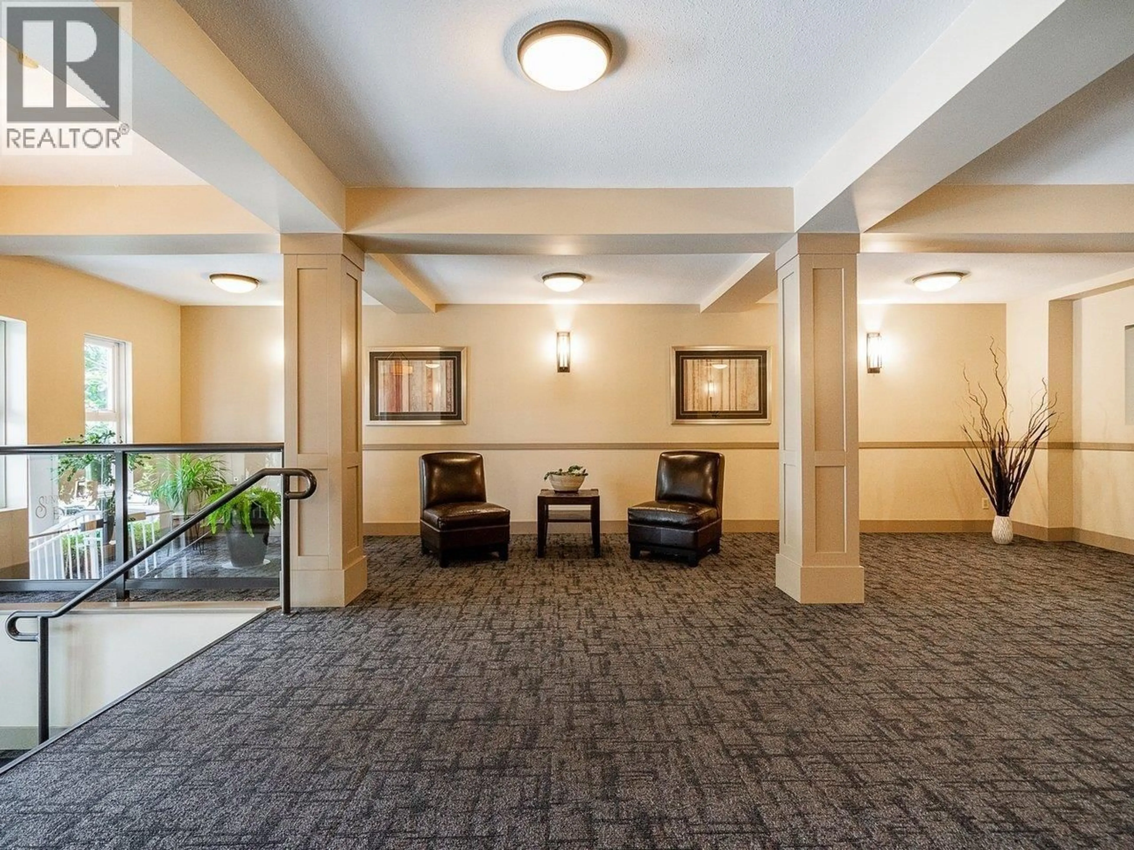 Indoor foyer for 305 - 4728 53RD STREET, Delta British Columbia V4K2Z1