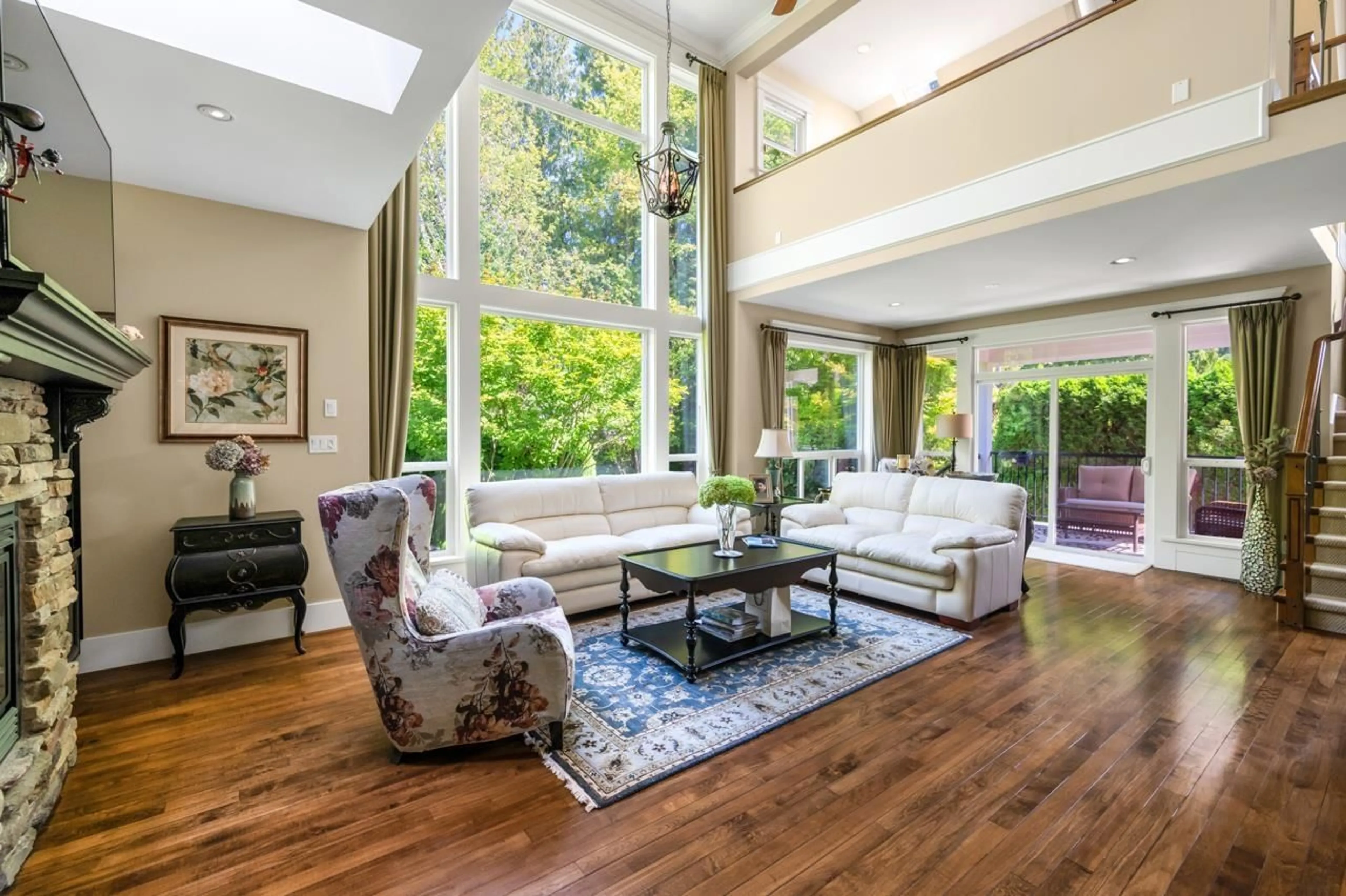 Living room with furniture, unknown for 14059 33B, Surrey British Columbia V4P3P6