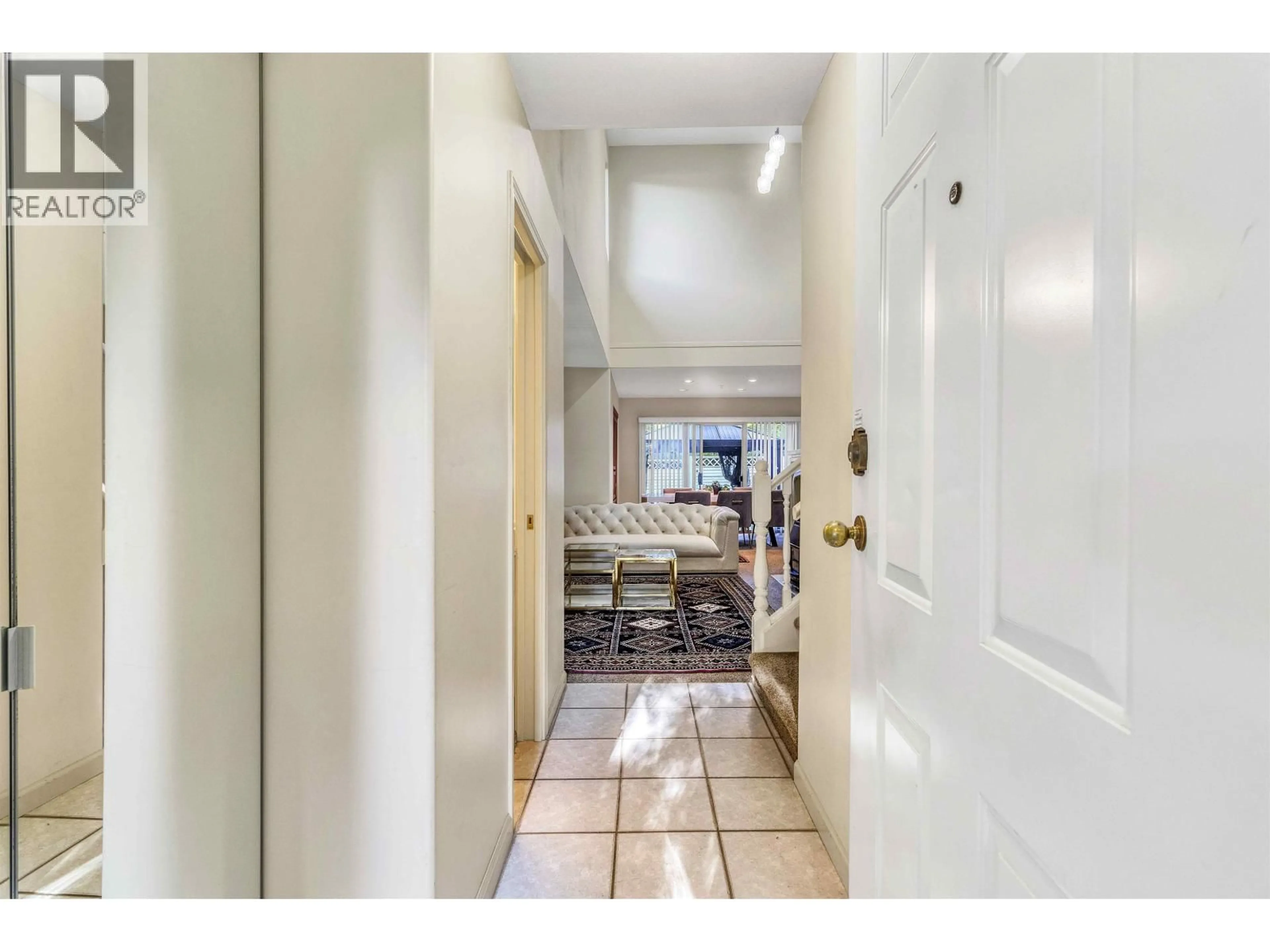 Indoor entryway for 29 - 1255 RIVERSIDE DRIVE, Port Coquitlam British Columbia V3B7Z5