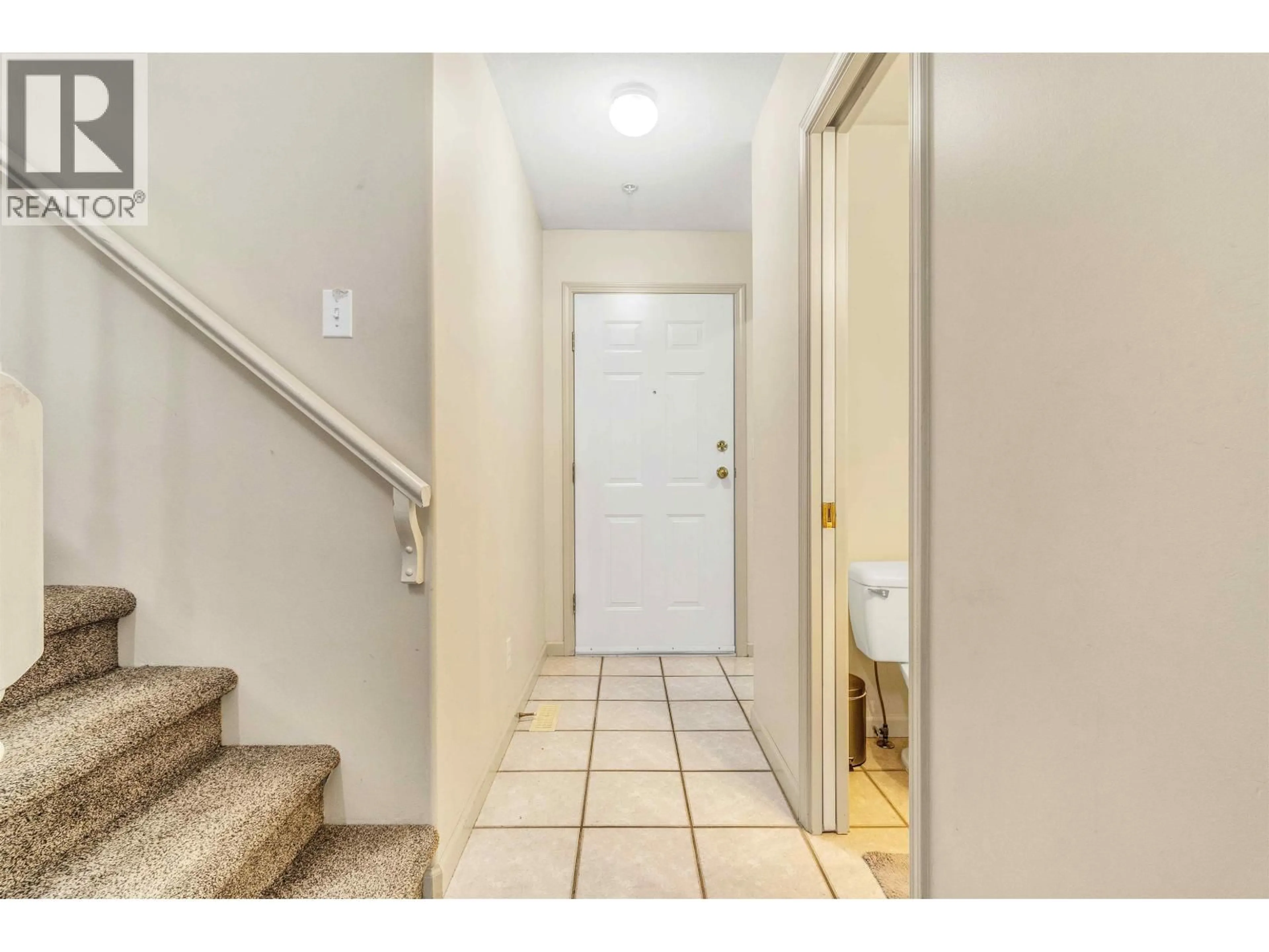Indoor entryway for 29 - 1255 RIVERSIDE DRIVE, Port Coquitlam British Columbia V3B7Z5