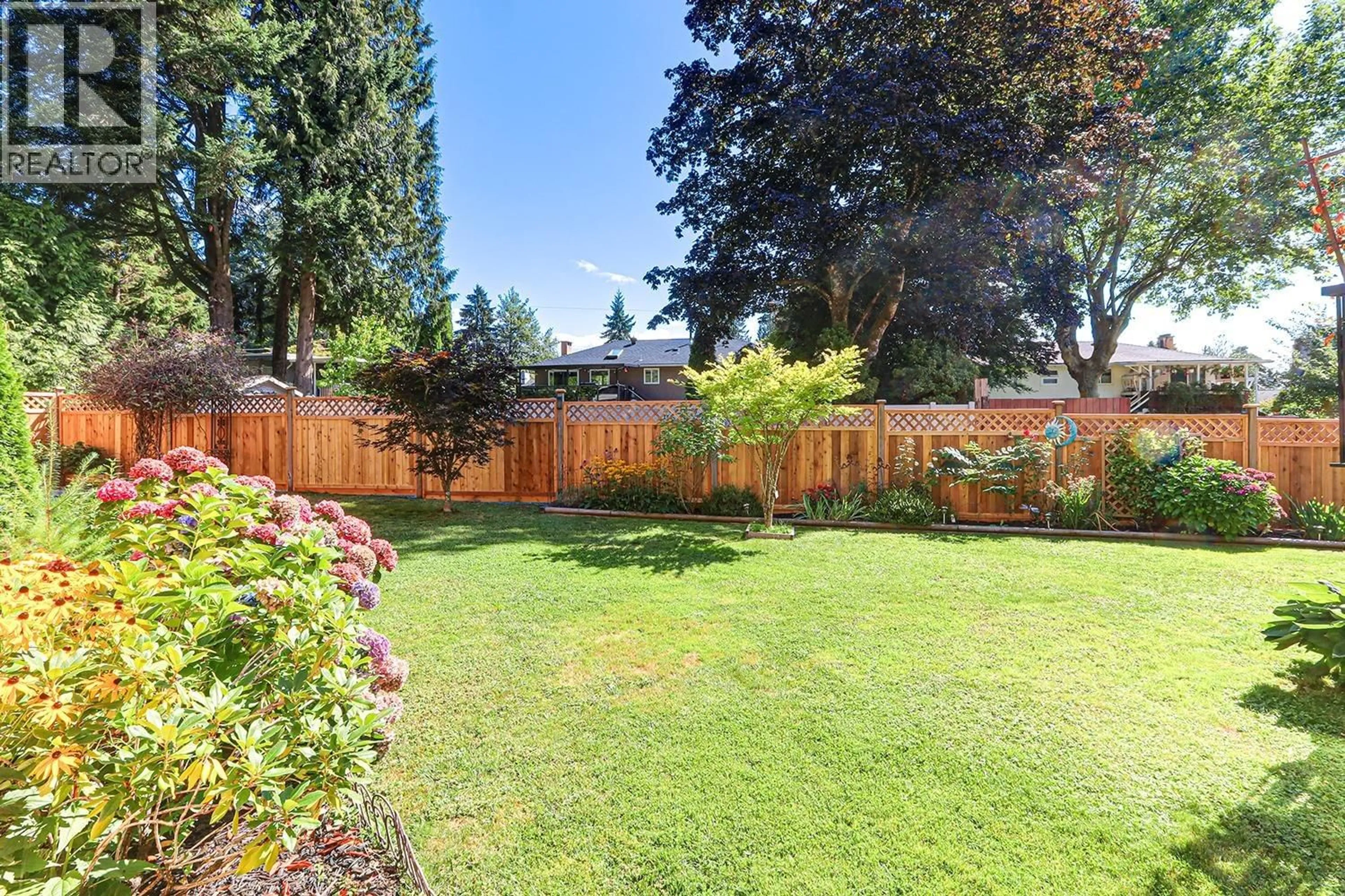 Patio, street for 3968 ROBIN PLACE, Port Coquitlam British Columbia V3B6R7