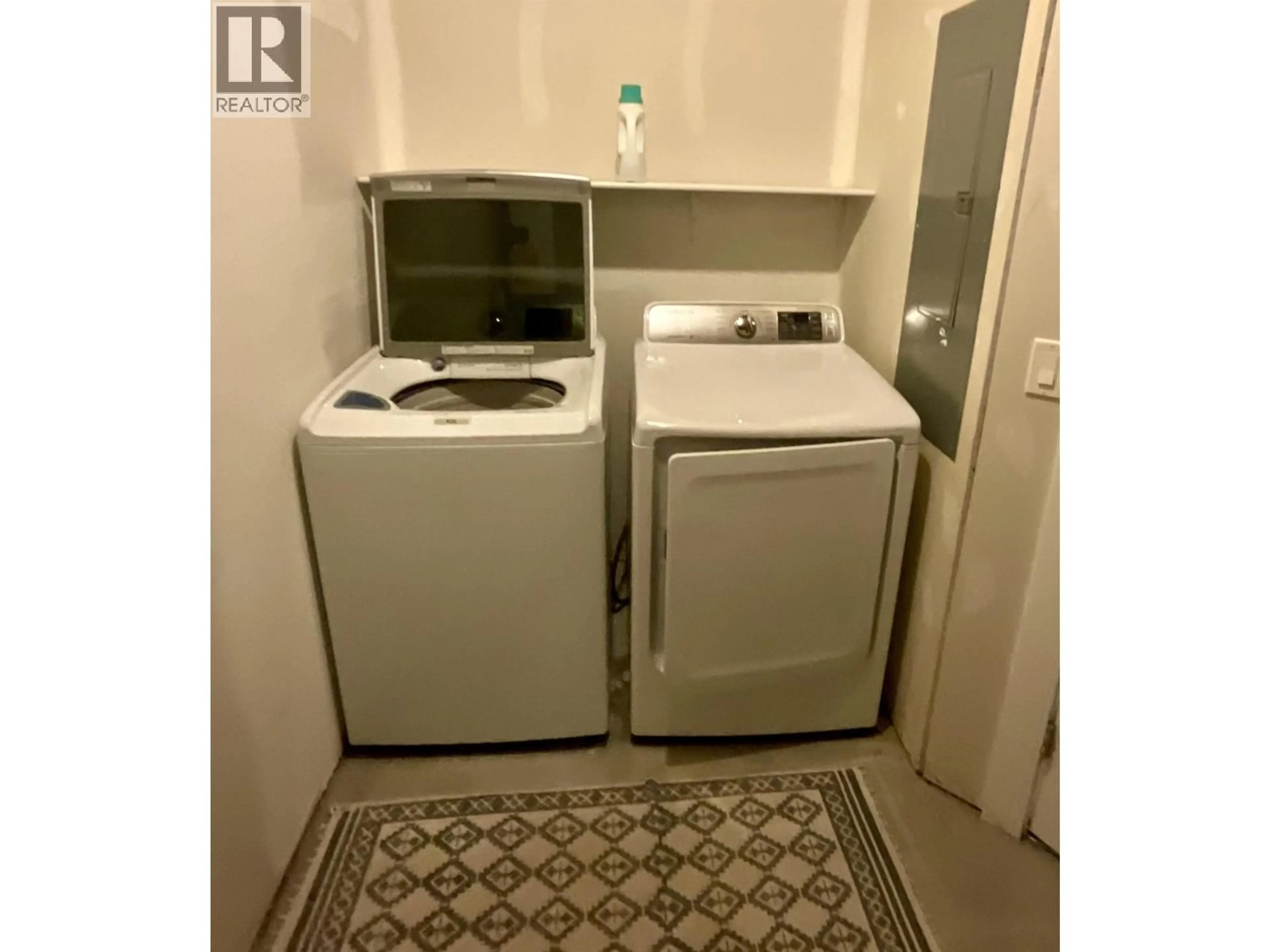 Laundry room for 8617 74 STREET, Fort St. John British Columbia V1J2Y5