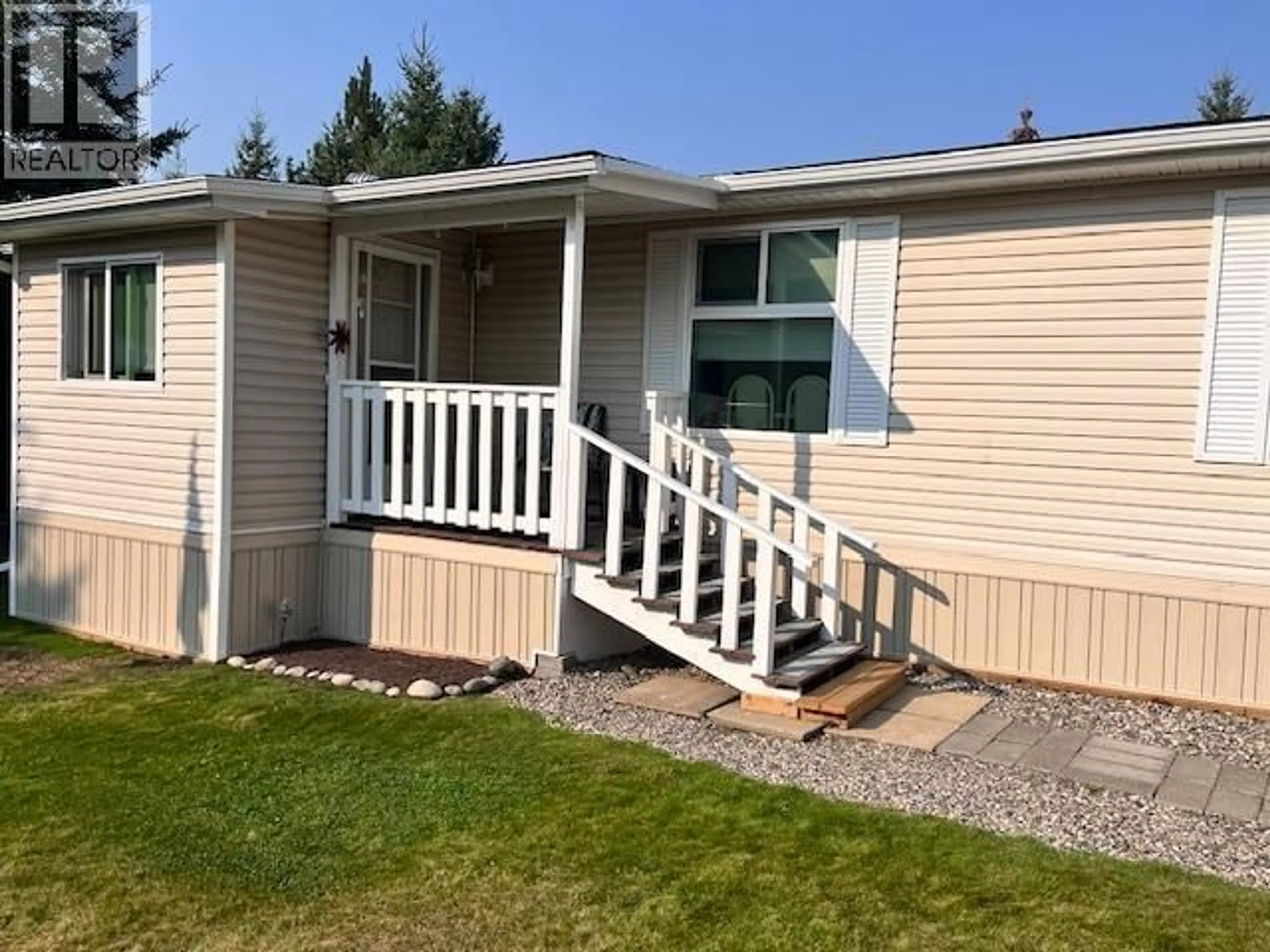 Home with vinyl exterior material, unknown for 4 - 370 WESTLAND ROAD, Quesnel British Columbia V2J6A7