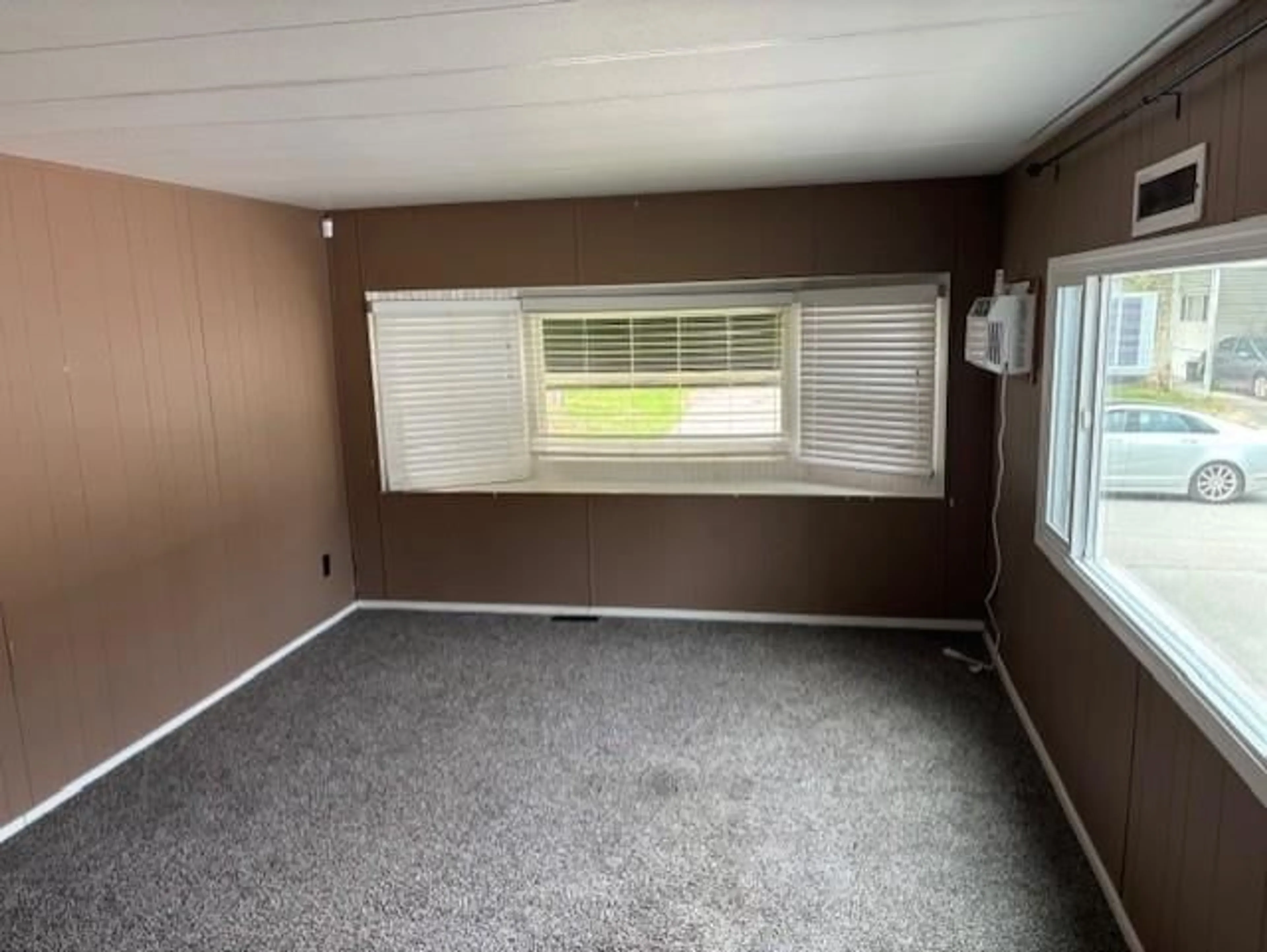 A pic of a room for 160 - 7790 KING GEORGE, Surrey British Columbia V3W5Y4