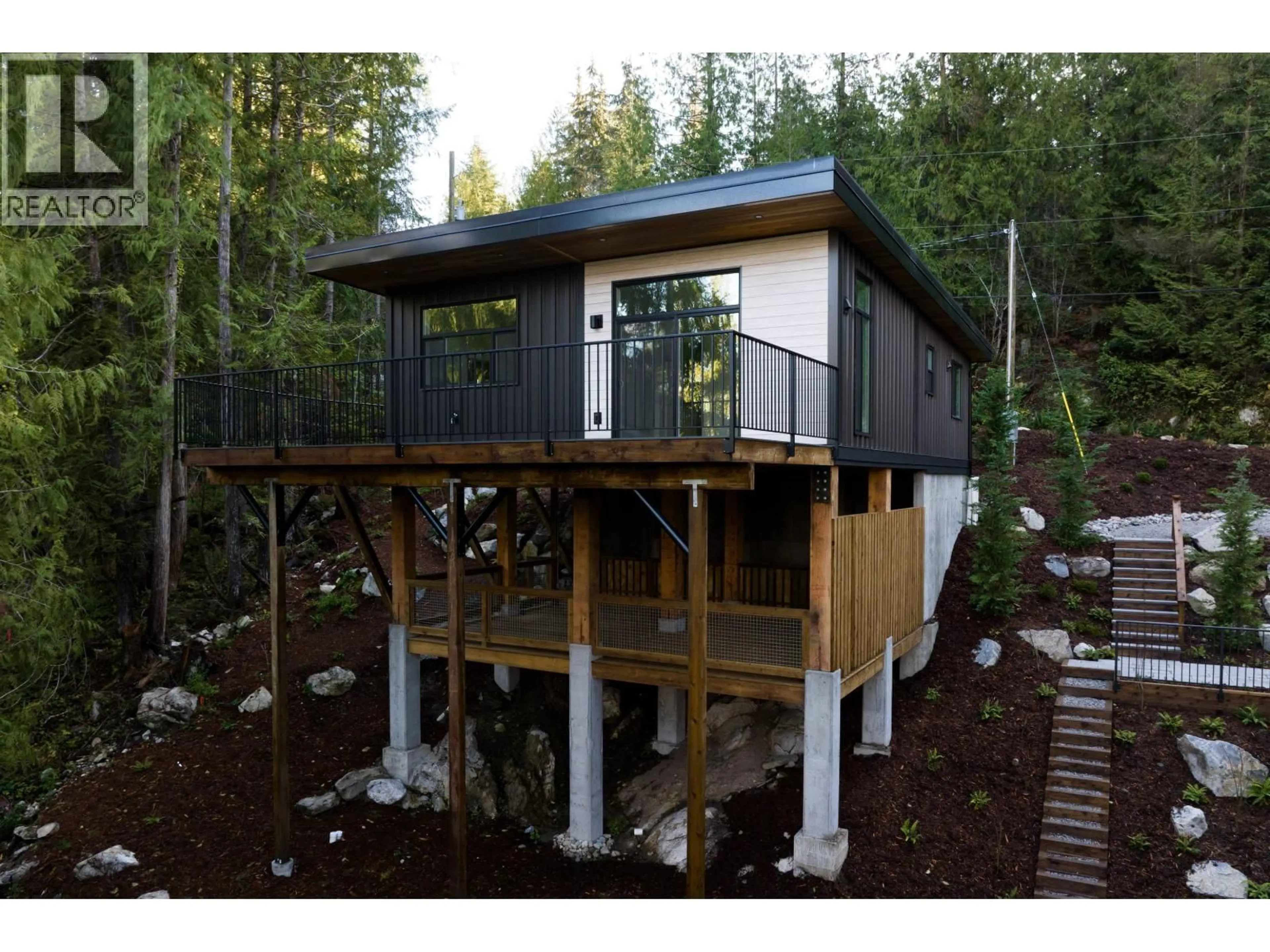 Shed for 5792 TILLICUM BAY ROAD, Sechelt British Columbia V7Z0C7