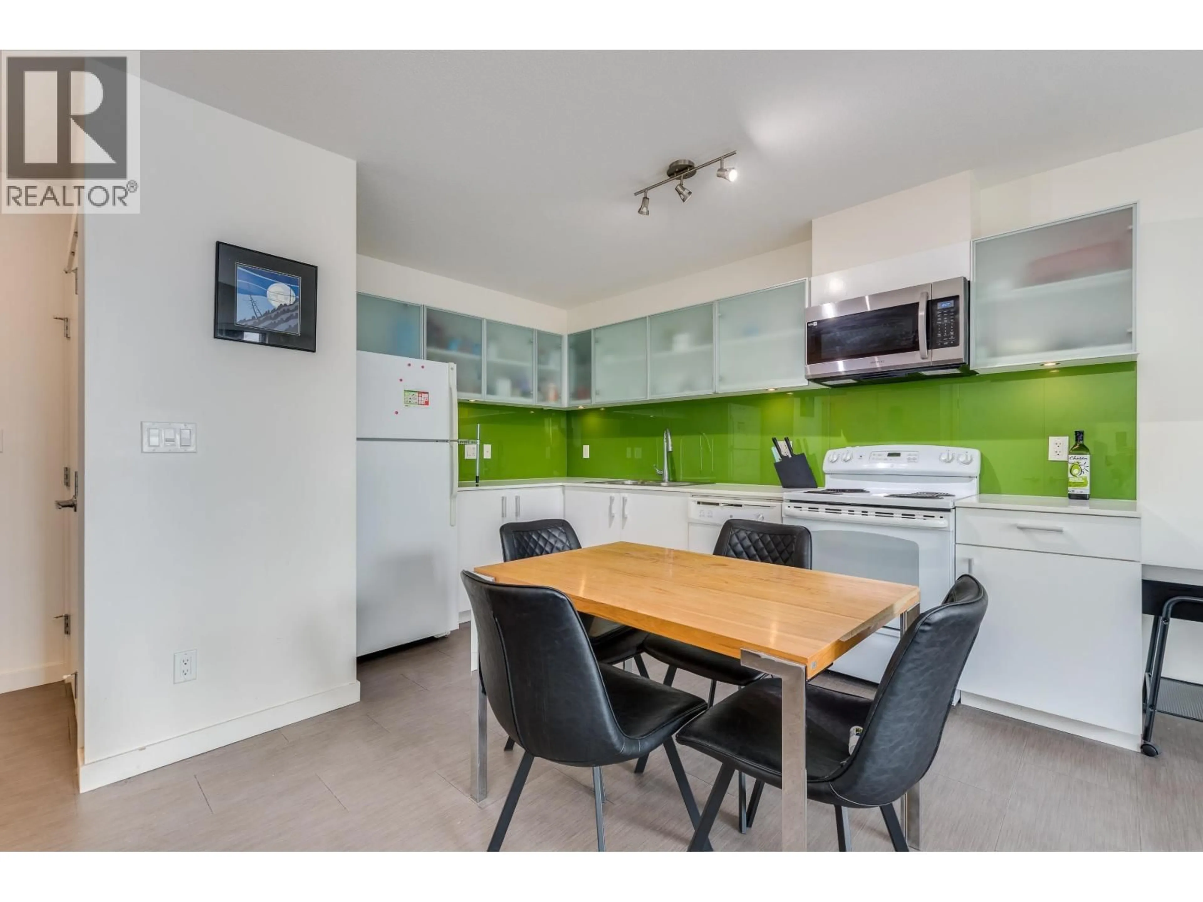 Standard kitchen, unknown for 608 - 66 CORDOVA STREET, Vancouver British Columbia V6B0L2