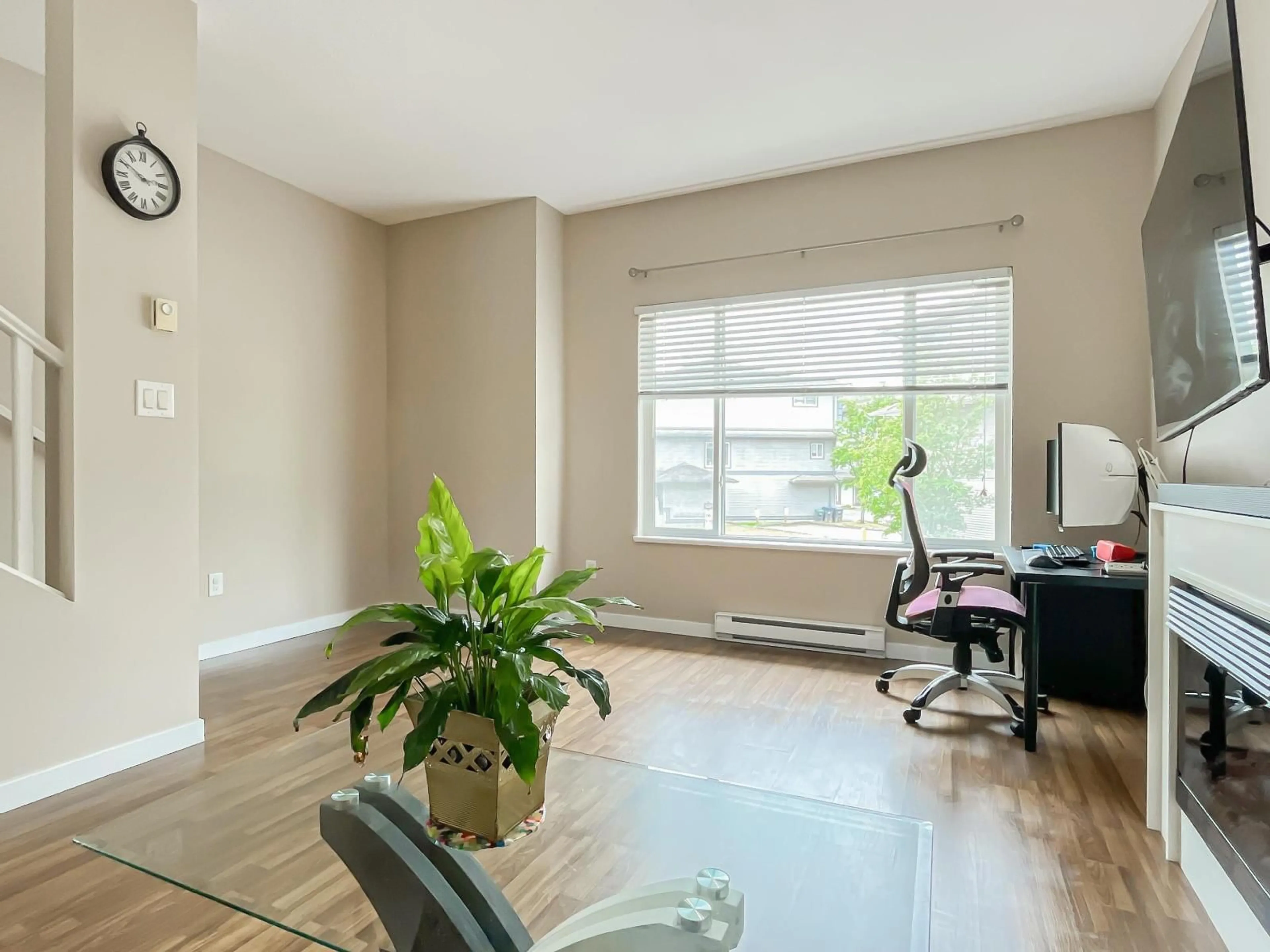 A pic of a room for 191 - 18701 66, Surrey British Columbia V3S4P3