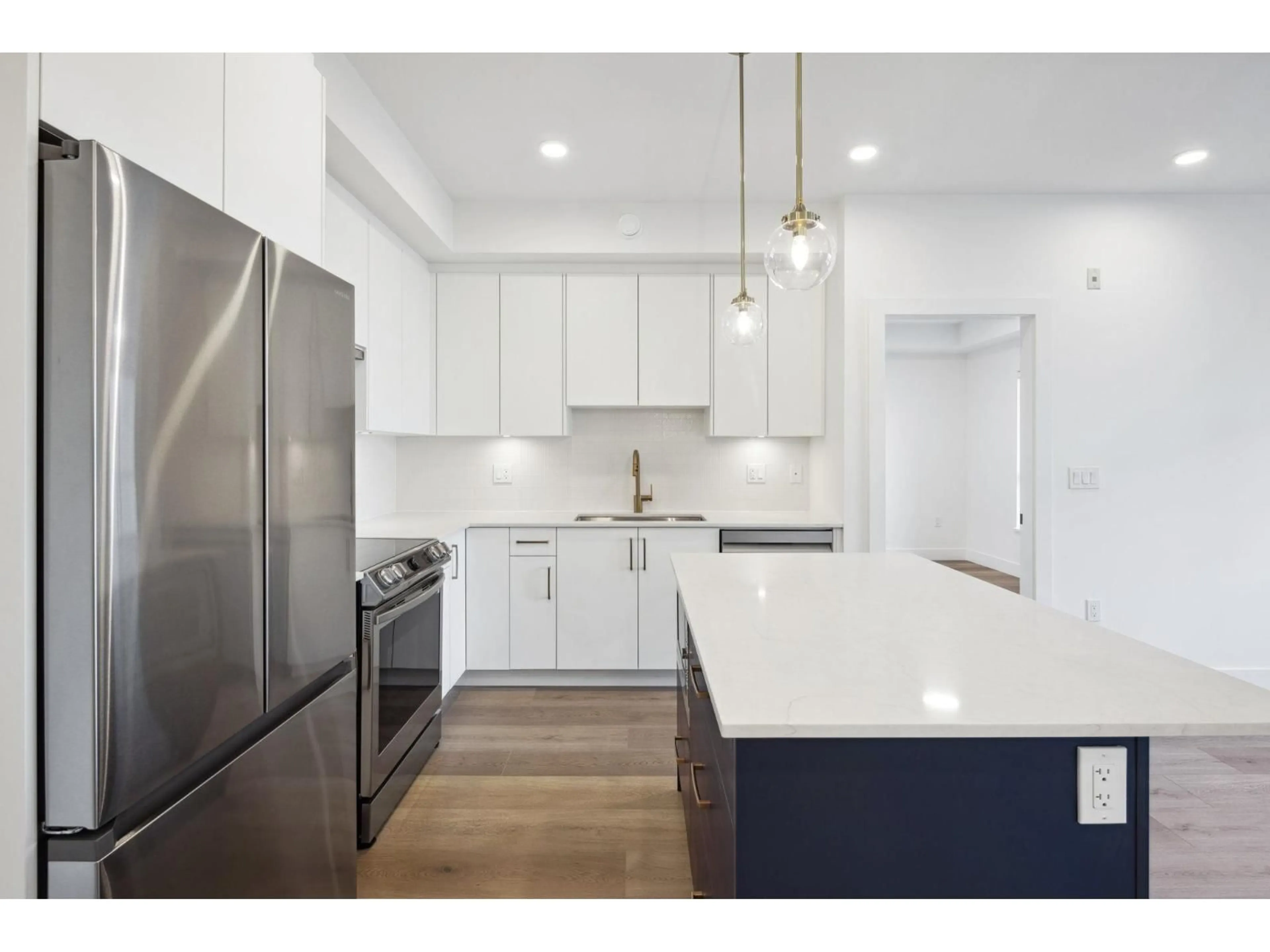 Open concept kitchen, unknown for 407 - 20282 72B, Surrey British Columbia V2Y1T9