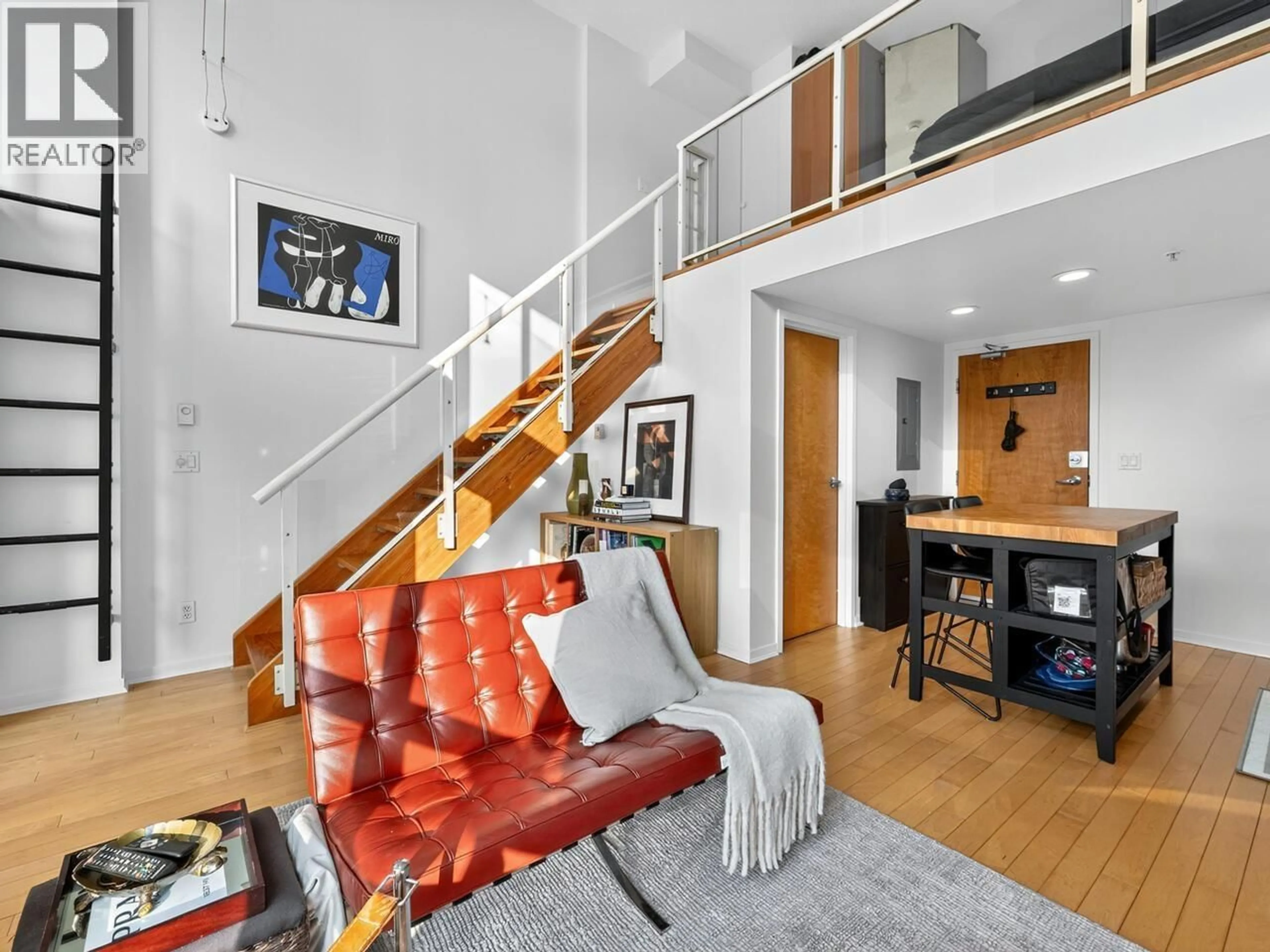 Unknown for 804 - 933 SEYMOUR STREET, Vancouver British Columbia V6B6L6