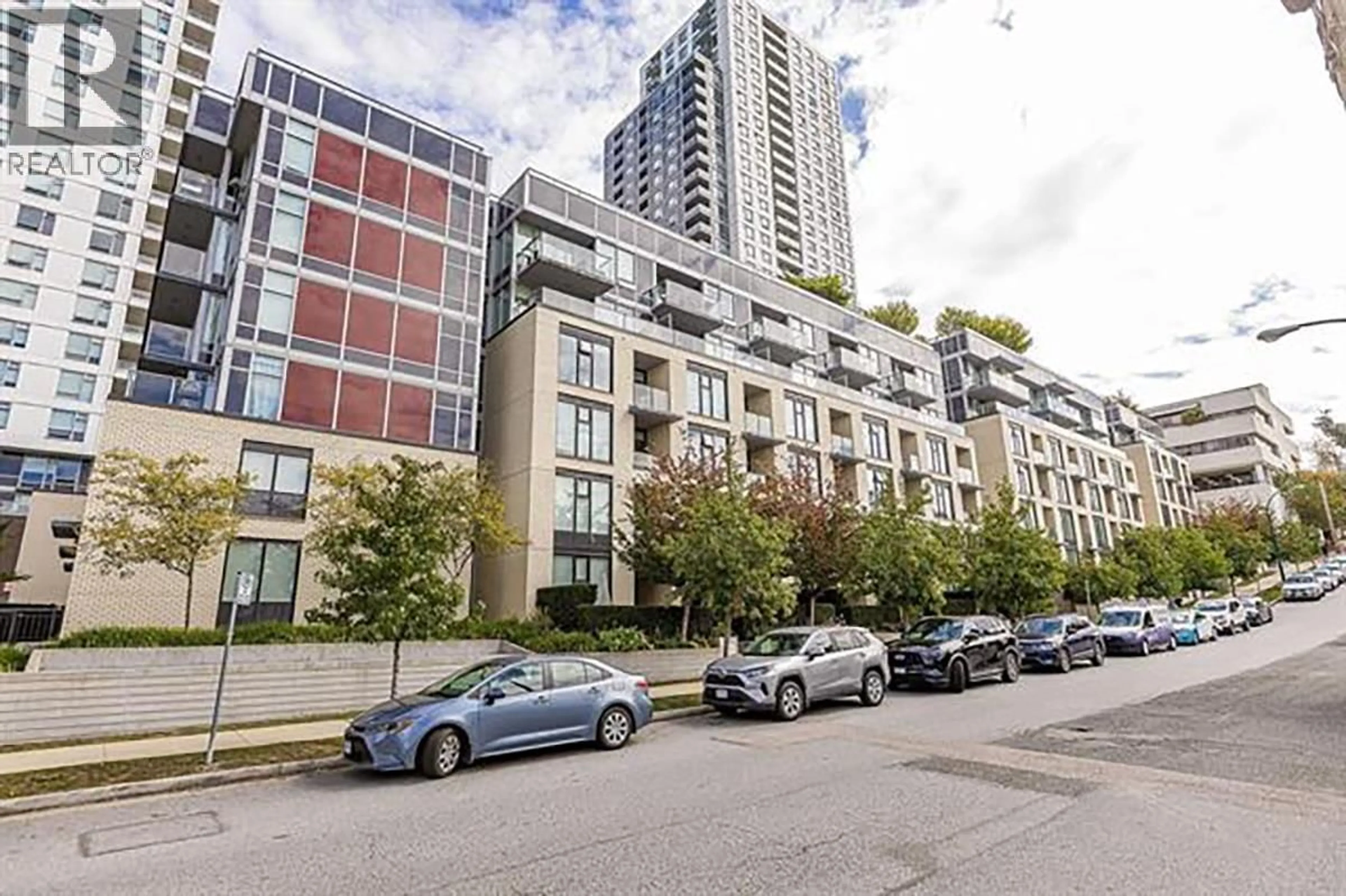 Patio, unknown for 512 - 5598 ORMIDALE STREET, Vancouver British Columbia V5R0E5