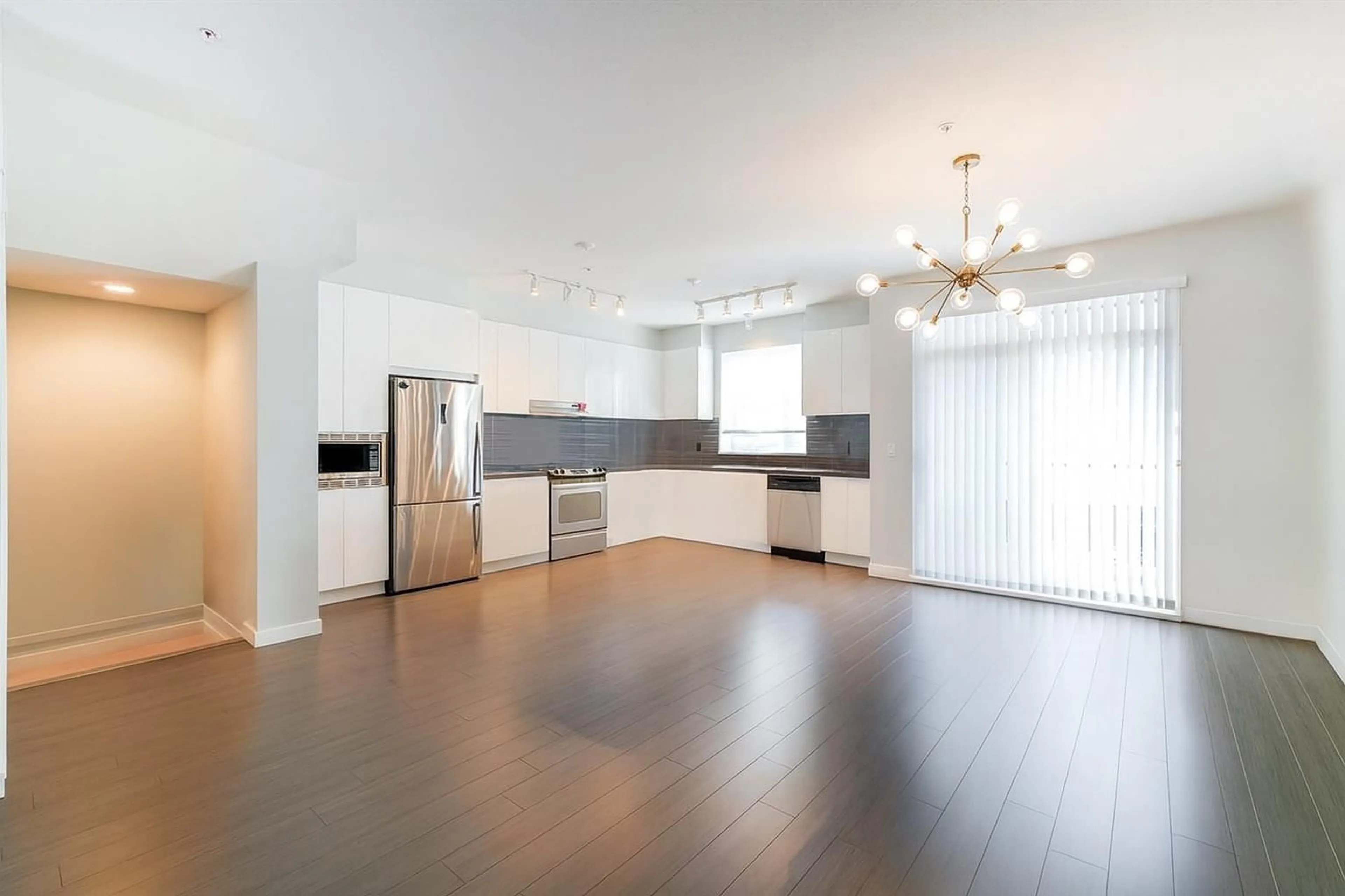Open concept kitchen, unknown for 26 - 8138 204, Langley British Columbia V2Y0T4
