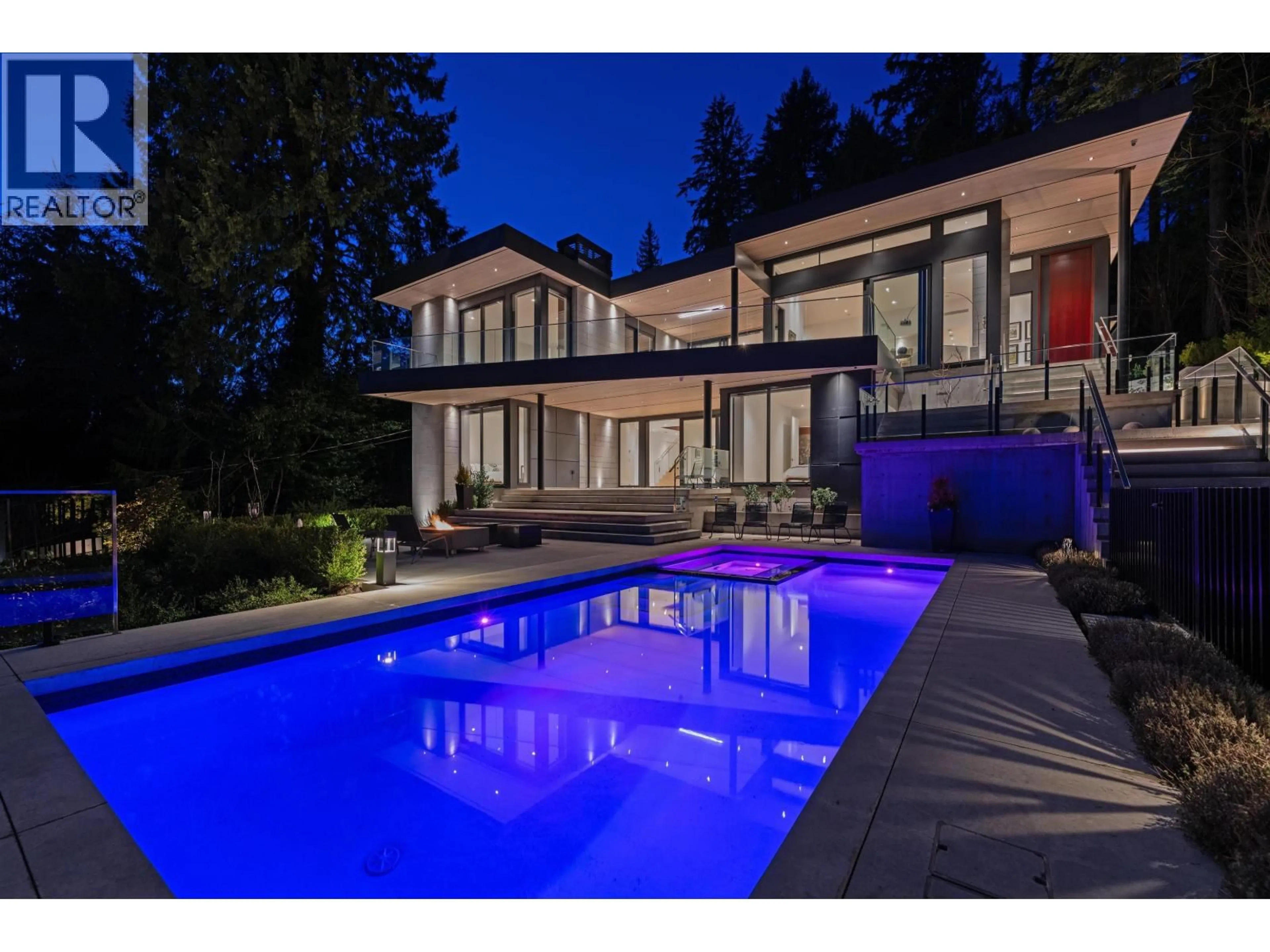 Pool for 2965 ALTAMONT CRESCENT, West Vancouver British Columbia V7V3C2