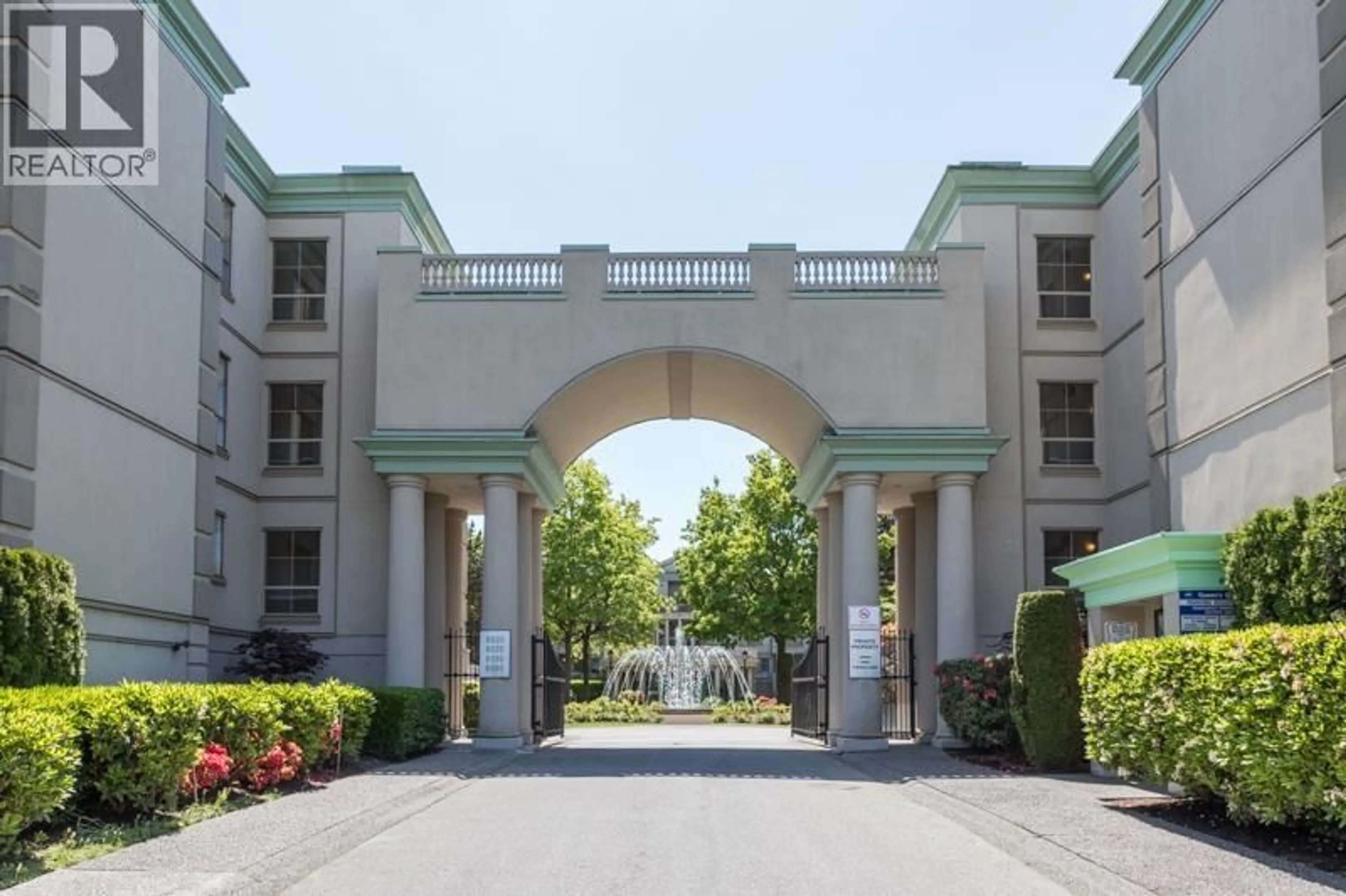 Indoor foyer for 211 - 8580 GENERAL CURRIE ROAD, Richmond British Columbia V6Y3V5