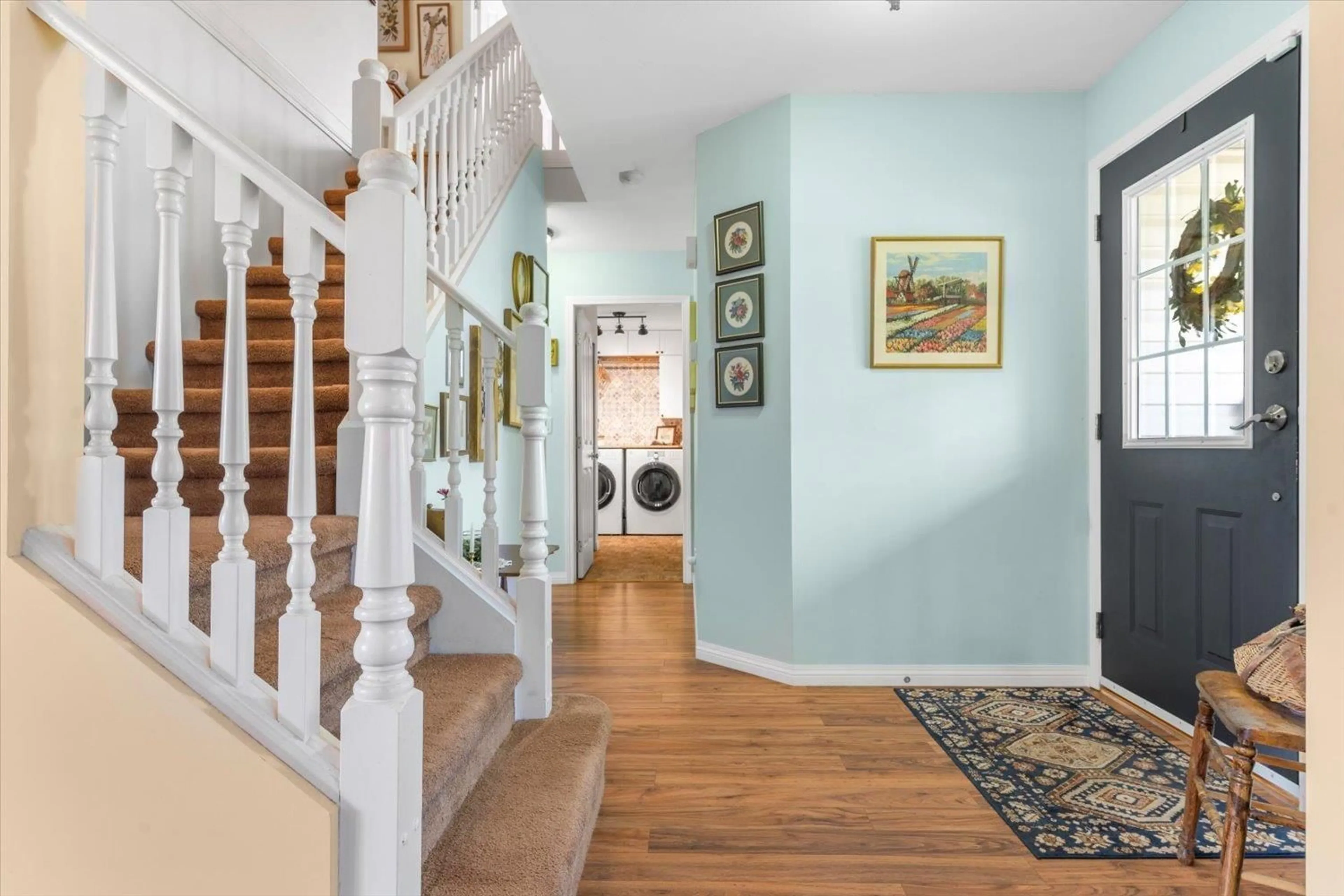 Indoor foyer for 5868 TYSON ROAD, Chilliwack British Columbia V2R3N9