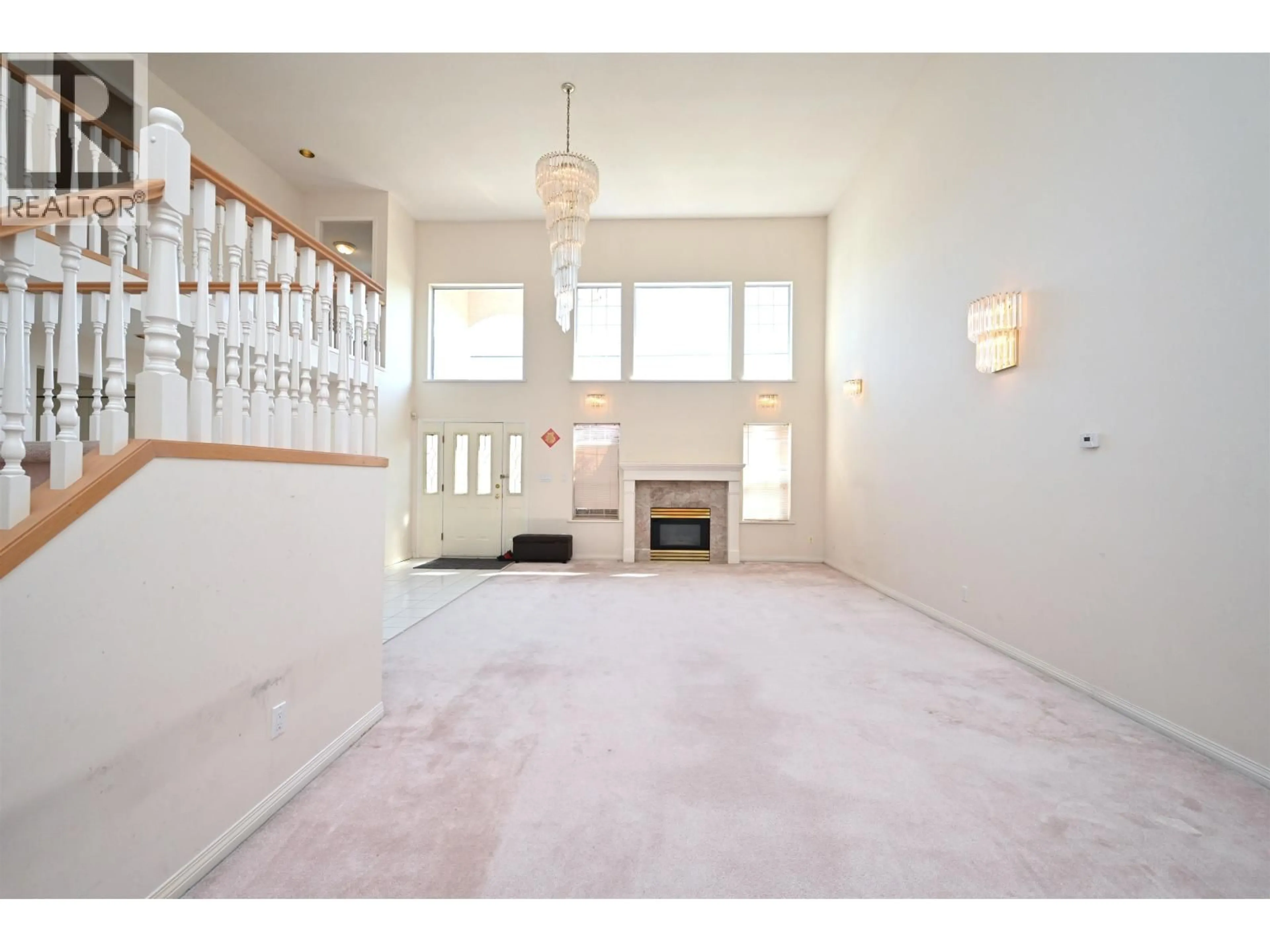Unknown for 5031 BLUNDELL ROAD, Richmond British Columbia V7C1H3
