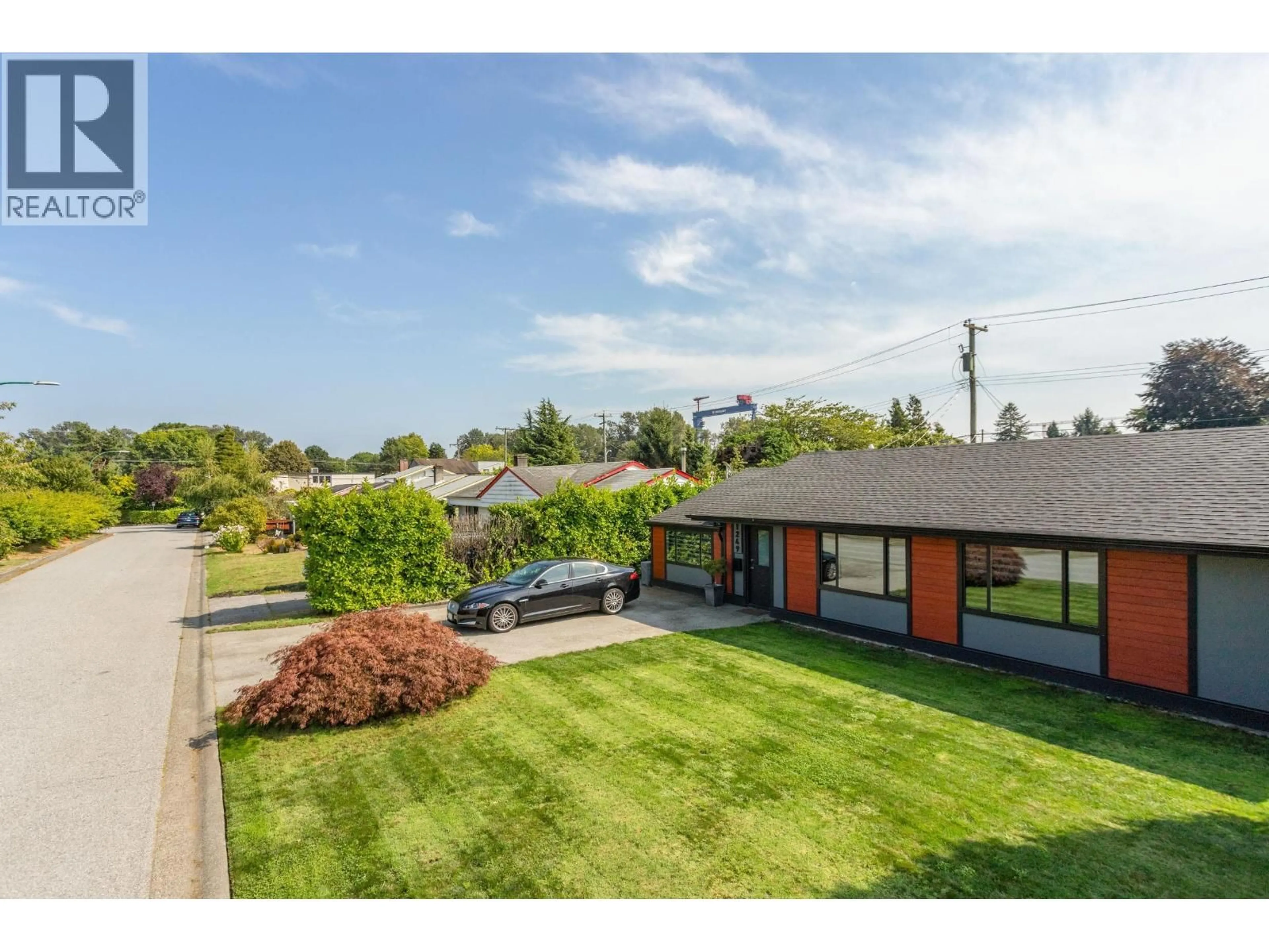 A pic from outside/outdoor area/front of a property/back of a property/a pic from drone, street for 1249 ALDERWOOD PLACE, North Vancouver British Columbia V7P1K2