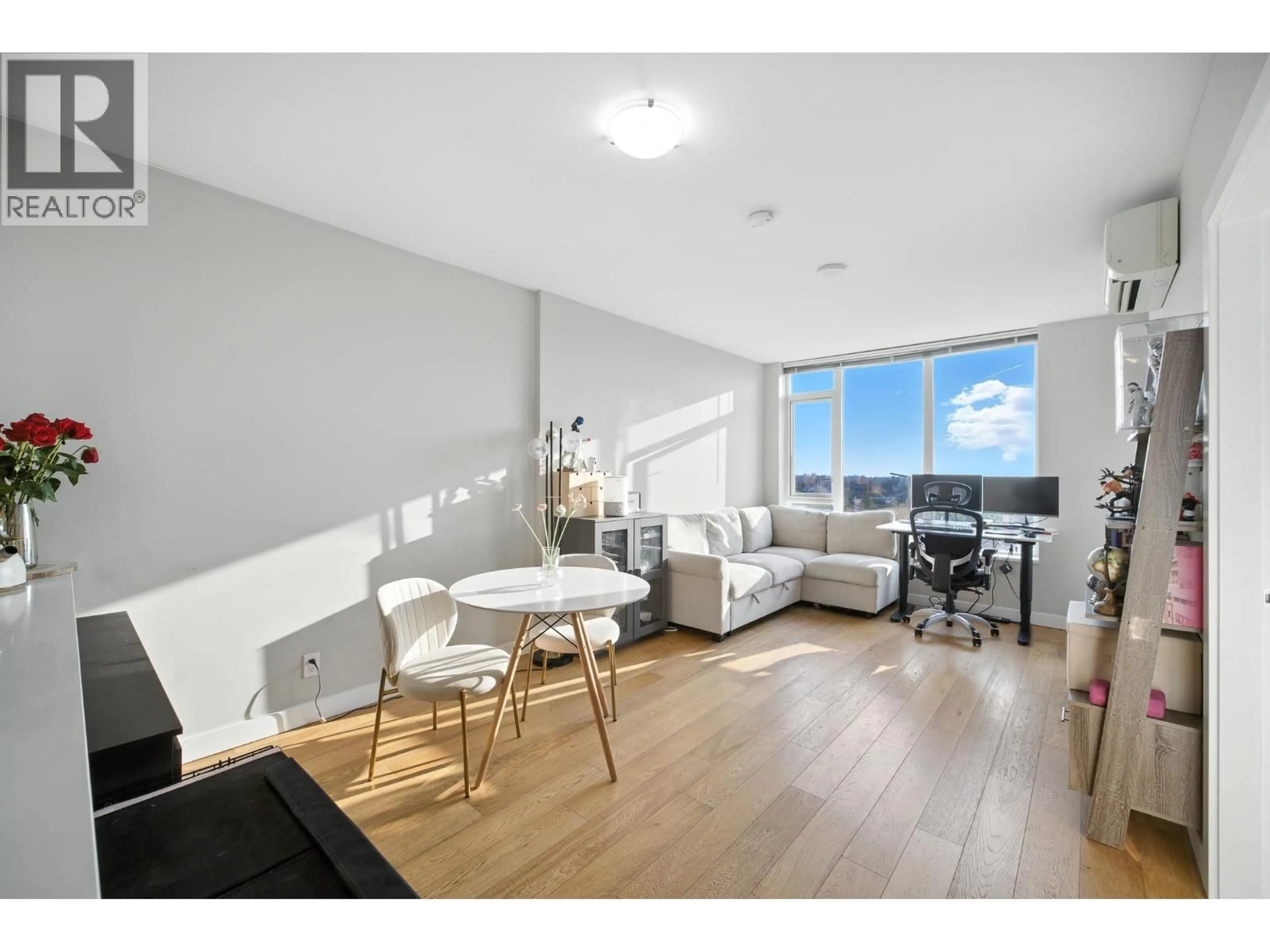 A pic of a room for 1007 - 6951 ELMBRIDGE WAY, Richmond British Columbia V7C0A4