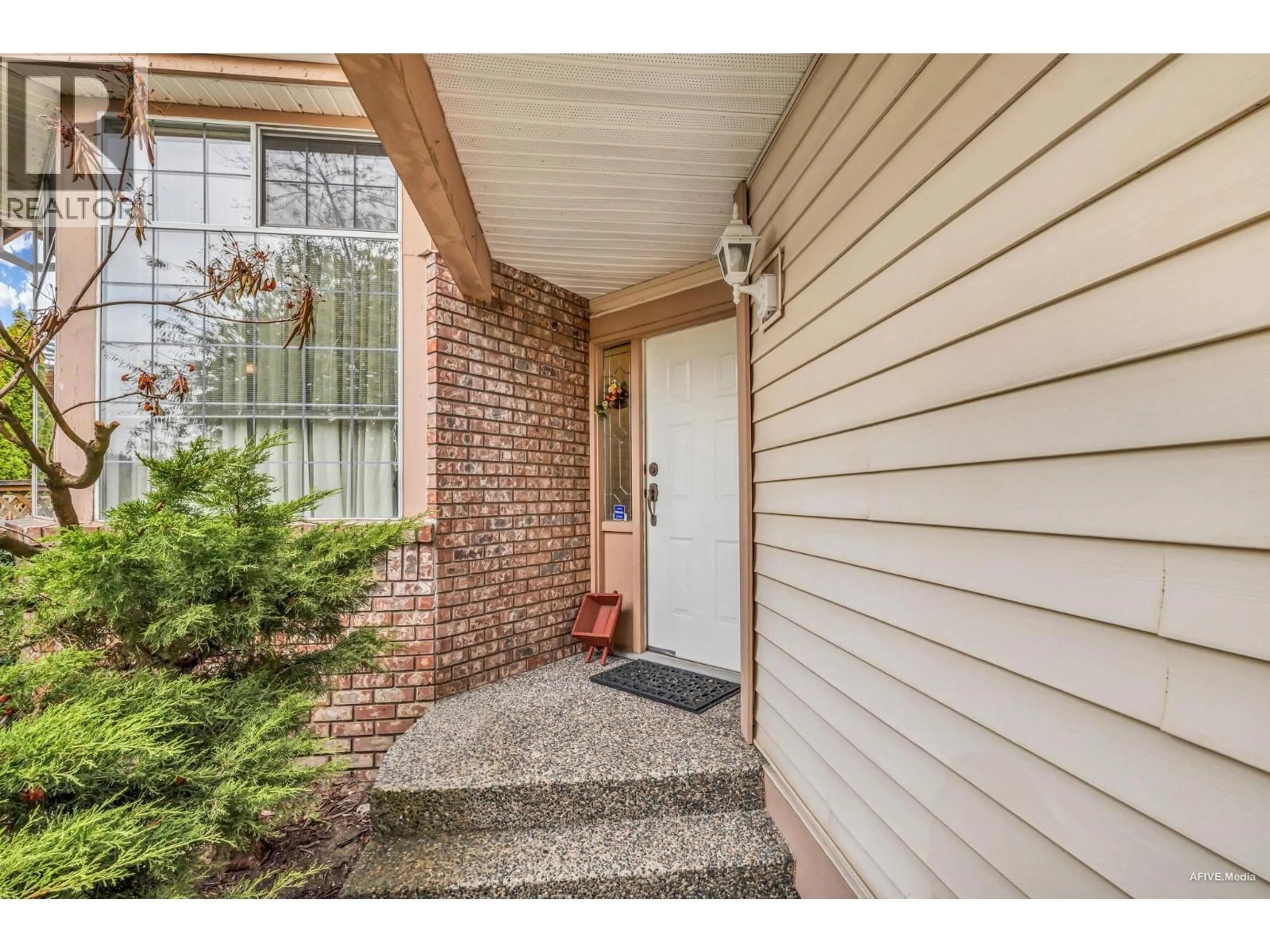 Indoor entryway for 2713 MARA DRIVE, Coquitlam British Columbia V3C5L6