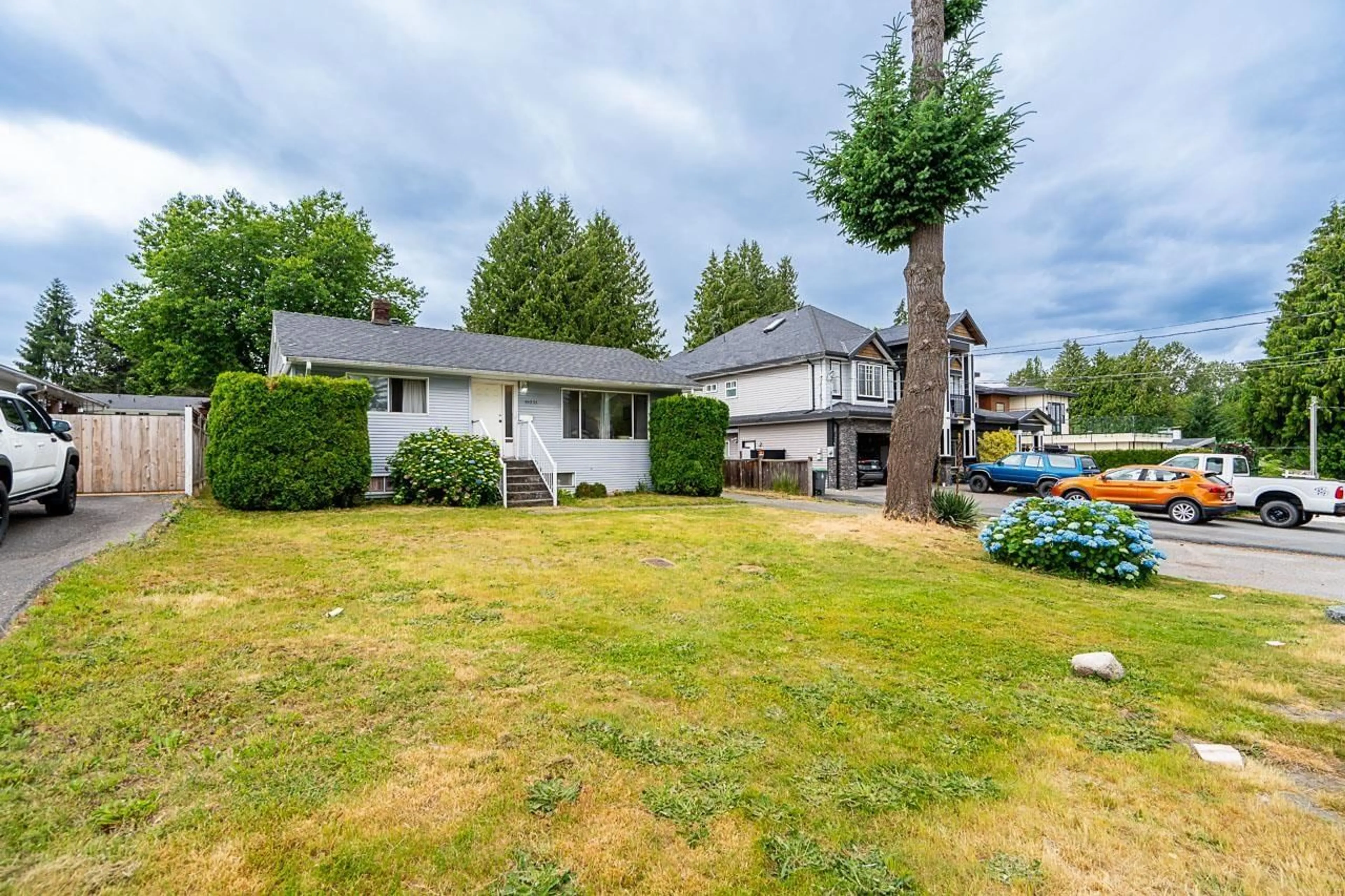 A pic from outside/outdoor area/front of a property/back of a property/a pic from drone, unknown for 11031 131A, Surrey British Columbia V3S3S1