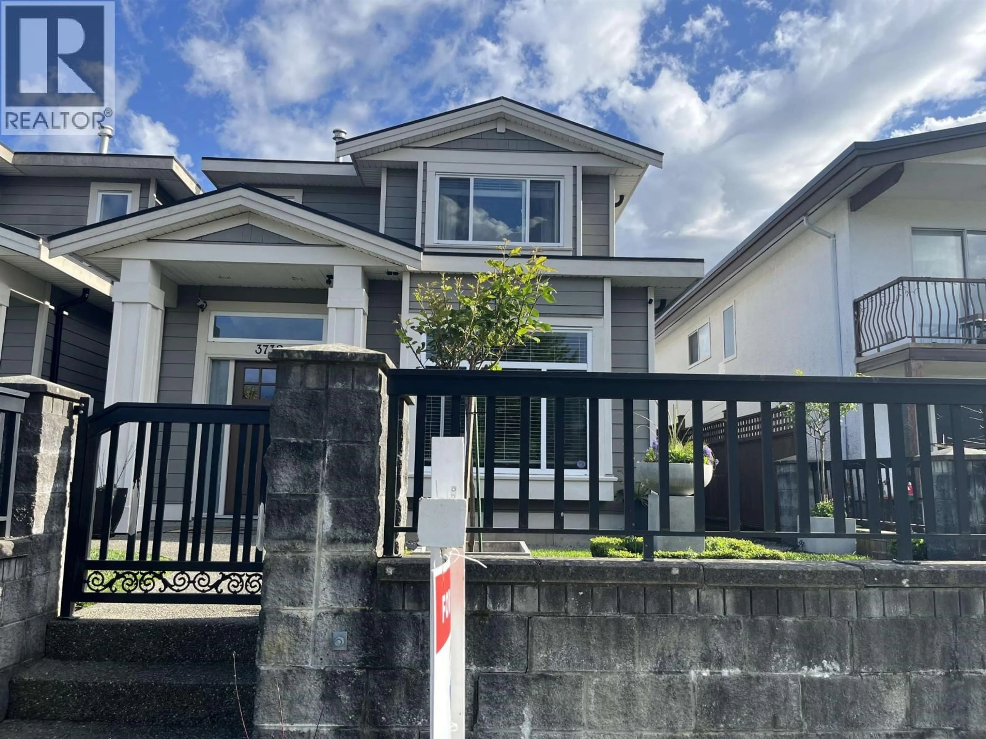 Home with vinyl exterior material, street for 3734 LINWOOD STREET, Burnaby British Columbia V5G1N5