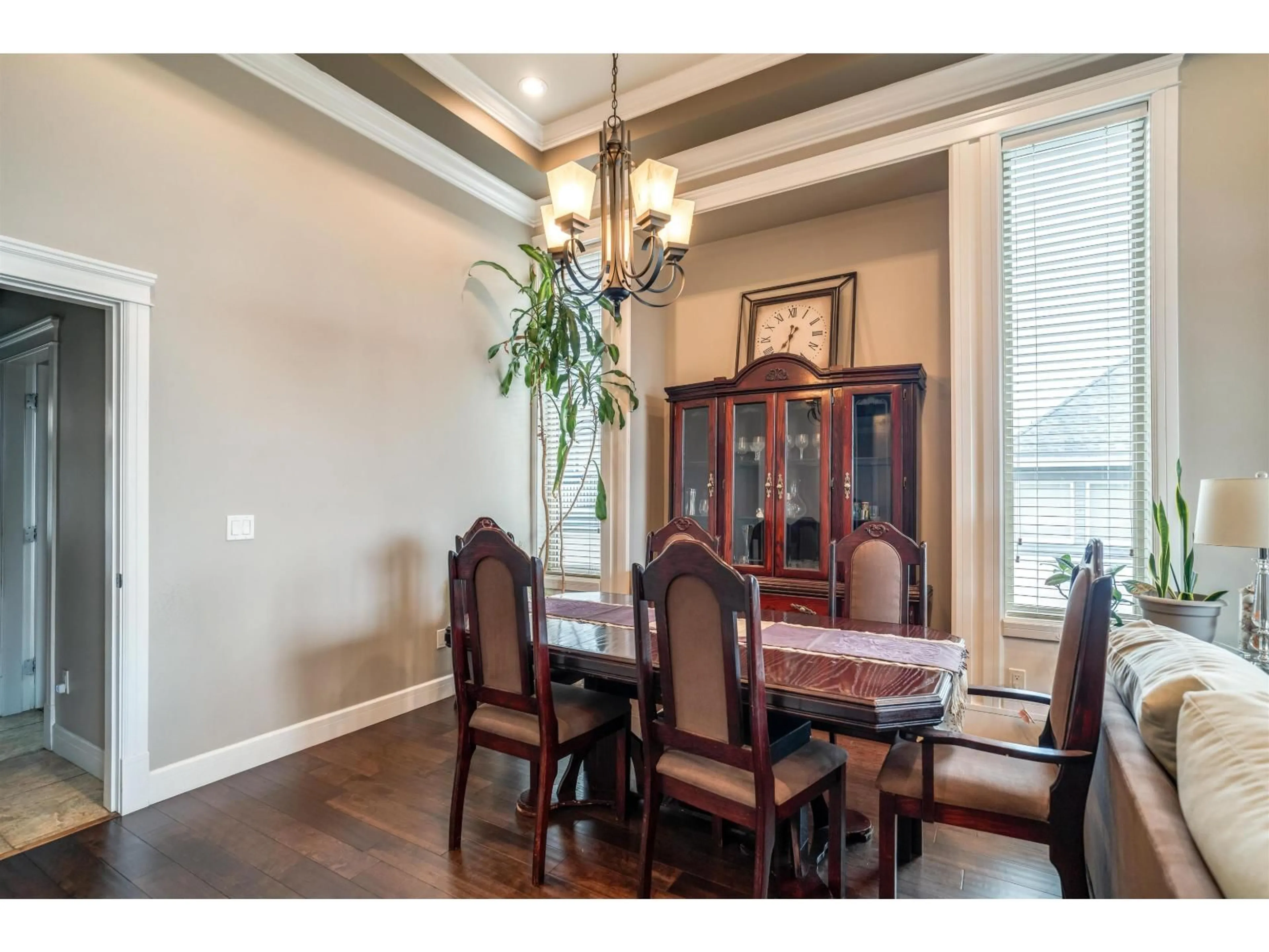 Dining room, wood/laminate floor for 18933 55, Surrey British Columbia V3S6W7