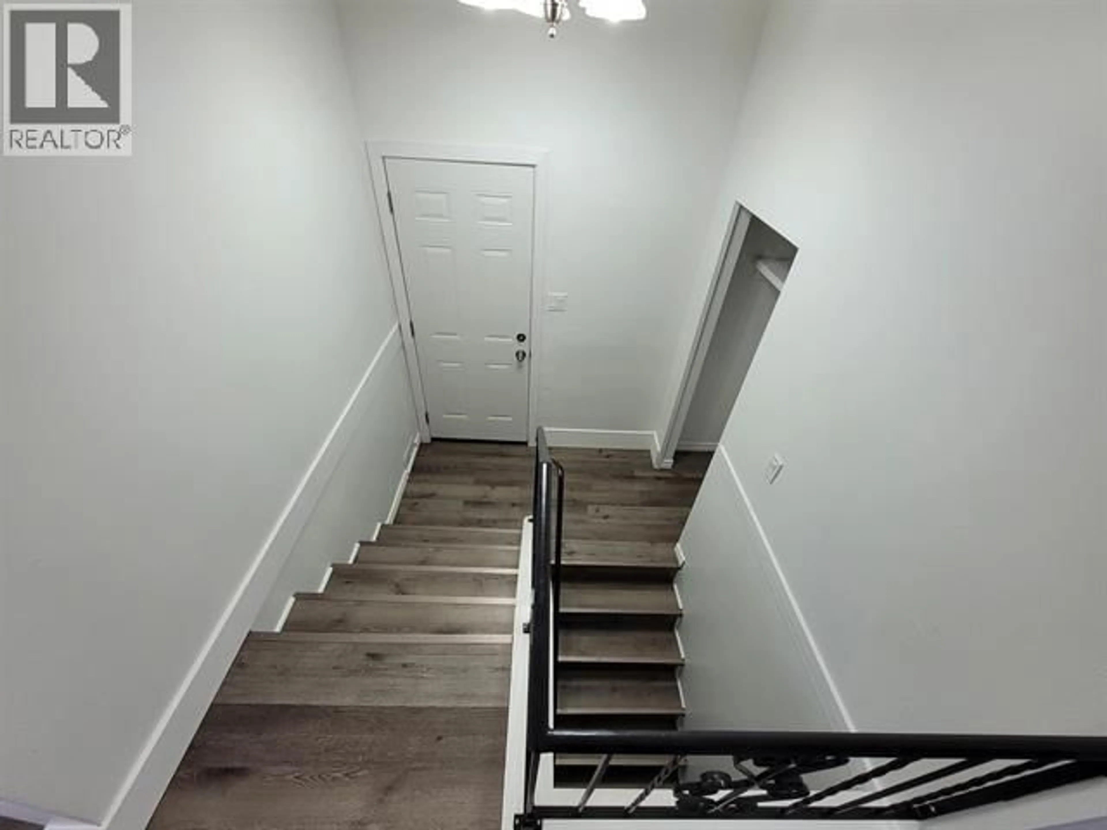Stairs for 834 EWERT STREET, Prince George British Columbia V2M2N9