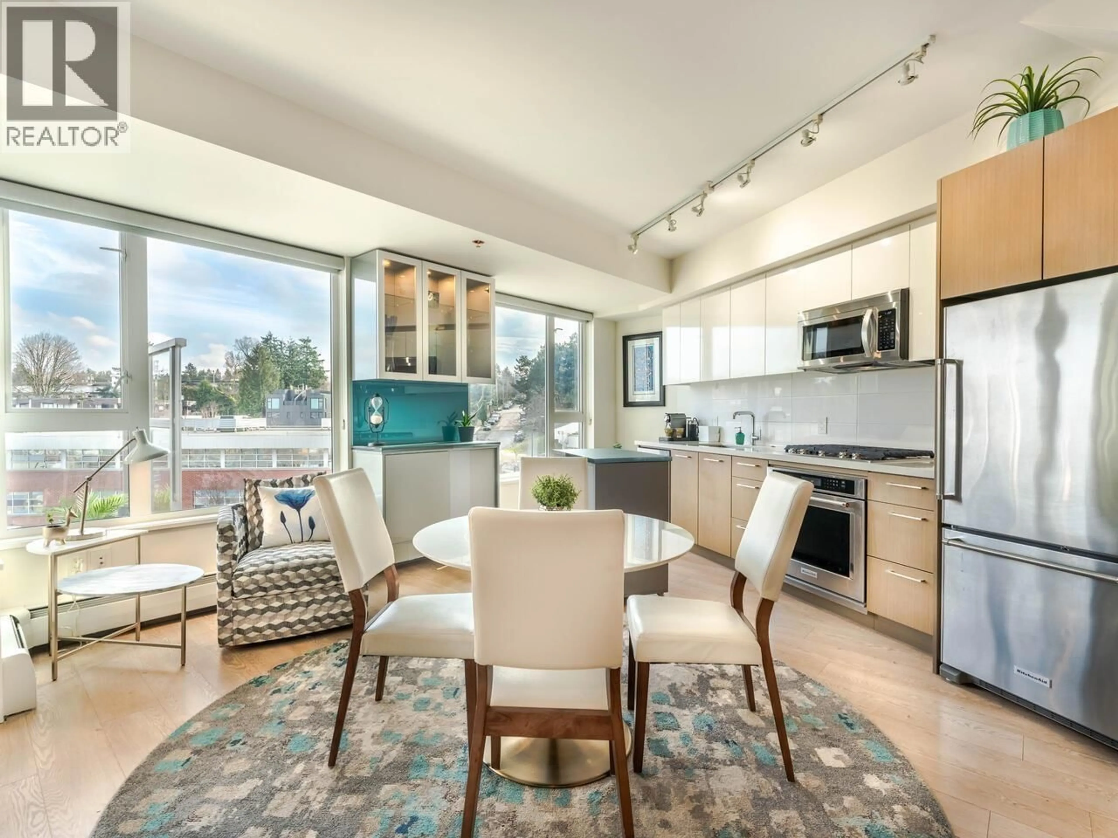 Open concept kitchen, unknown for 609 - 417 GREAT NORTHERN WAY, Vancouver British Columbia V5T0G7