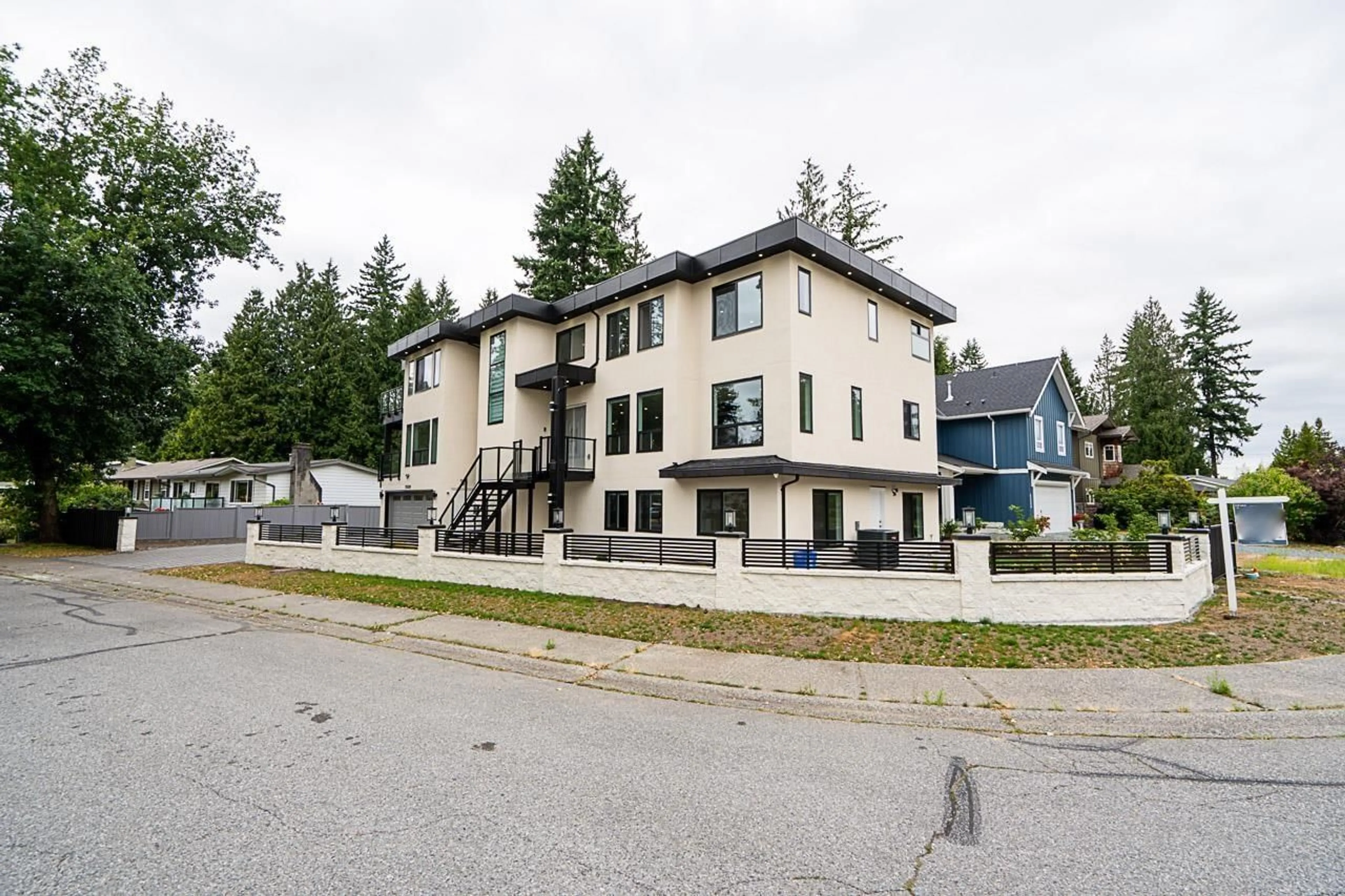 Unknown for 20099 45, Langley British Columbia V3A6J1