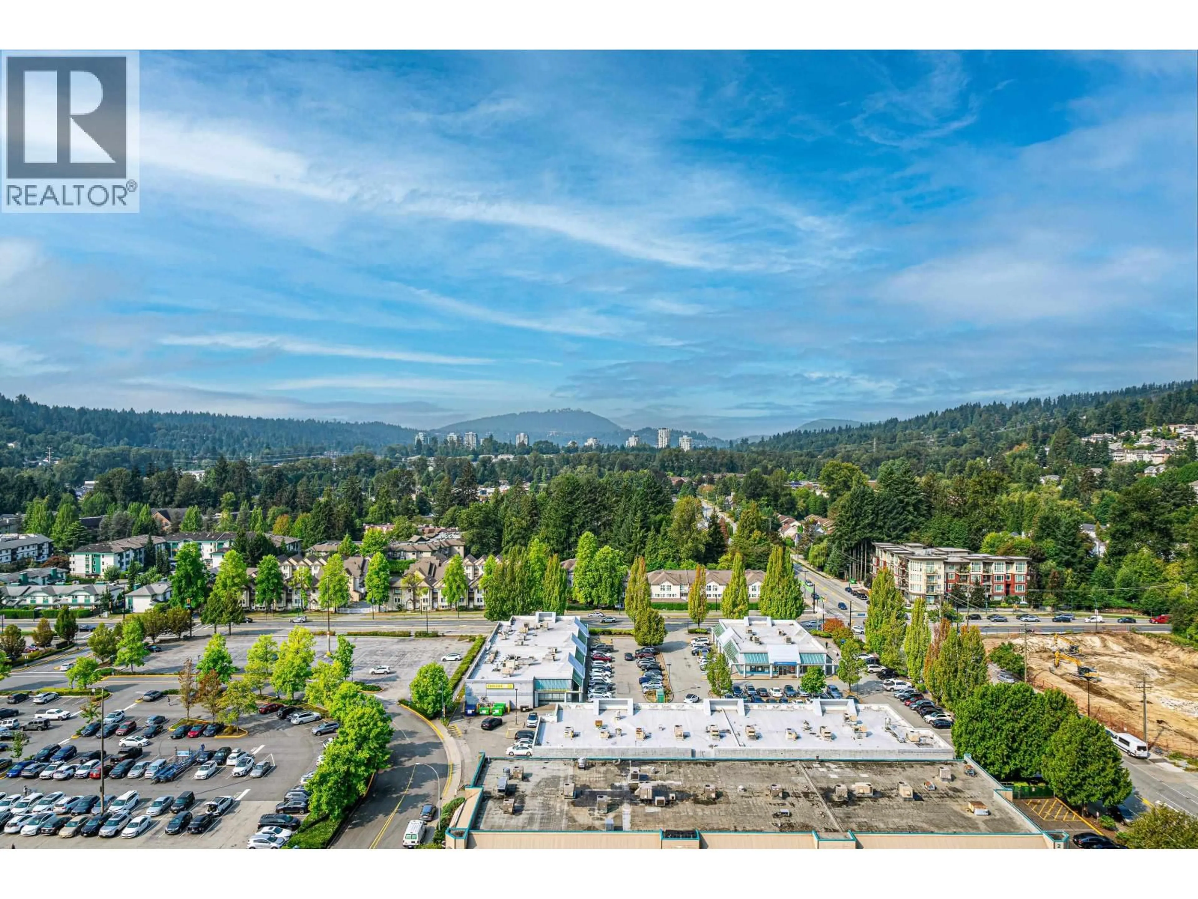 A pic from outside/outdoor area/front of a property/back of a property/a pic from drone, mountain view for 2008 - 2955 ATLANTIC AVENUE, Coquitlam British Columbia V3B0H9