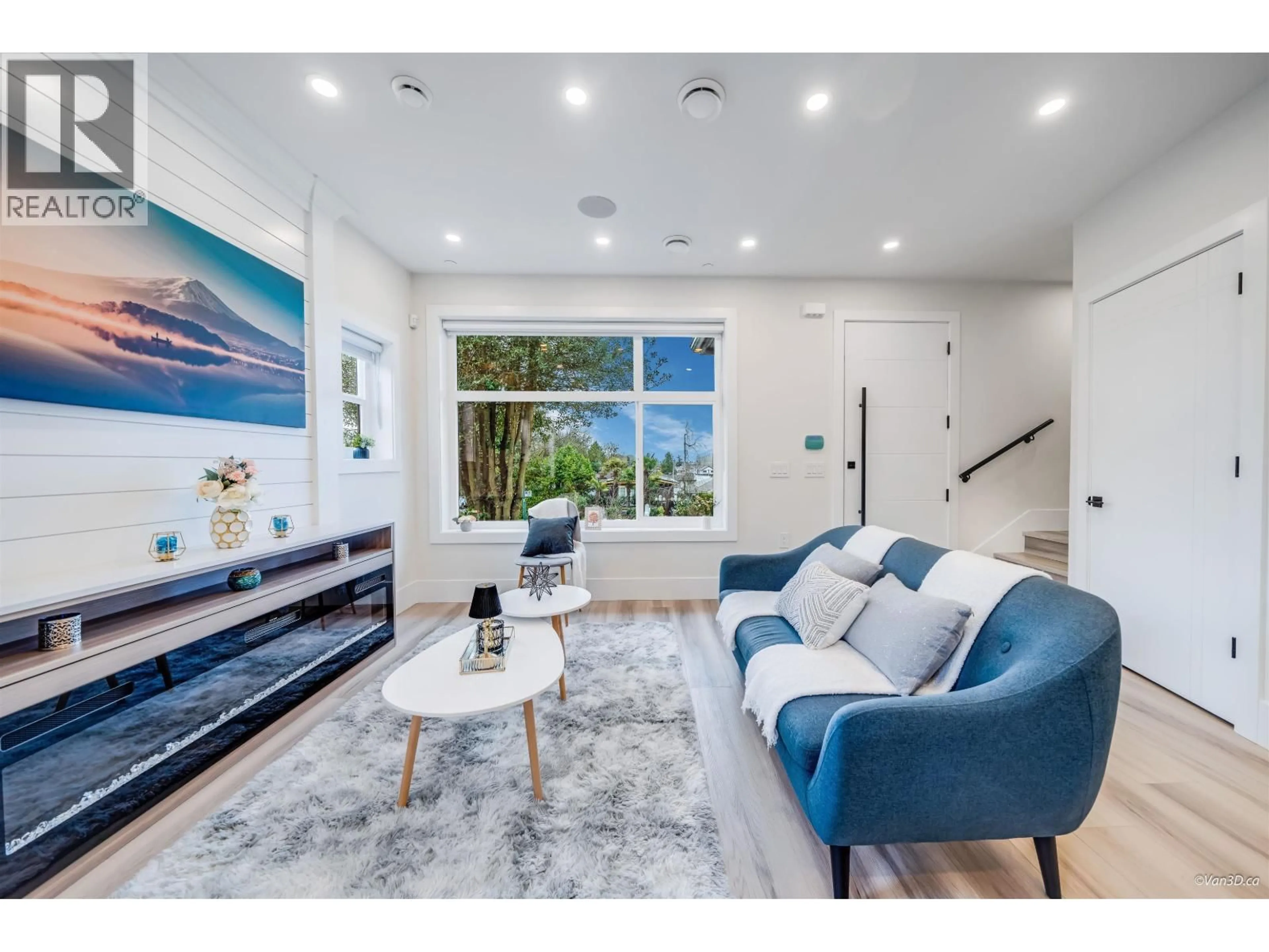 Living room with furniture, unknown for 4320 NANAIMO STREET, Vancouver British Columbia V5N5J1