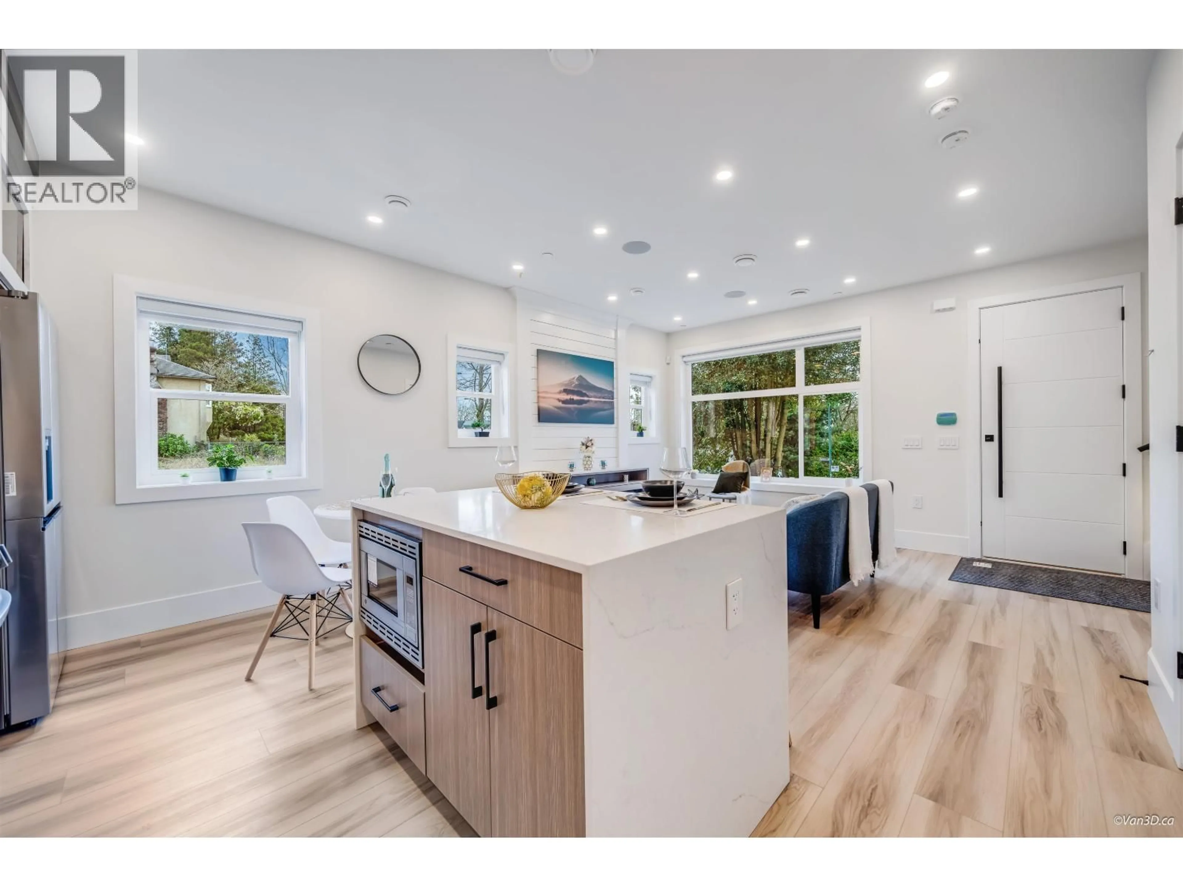 Open concept kitchen, unknown for 4320 NANAIMO STREET, Vancouver British Columbia V5N5J1