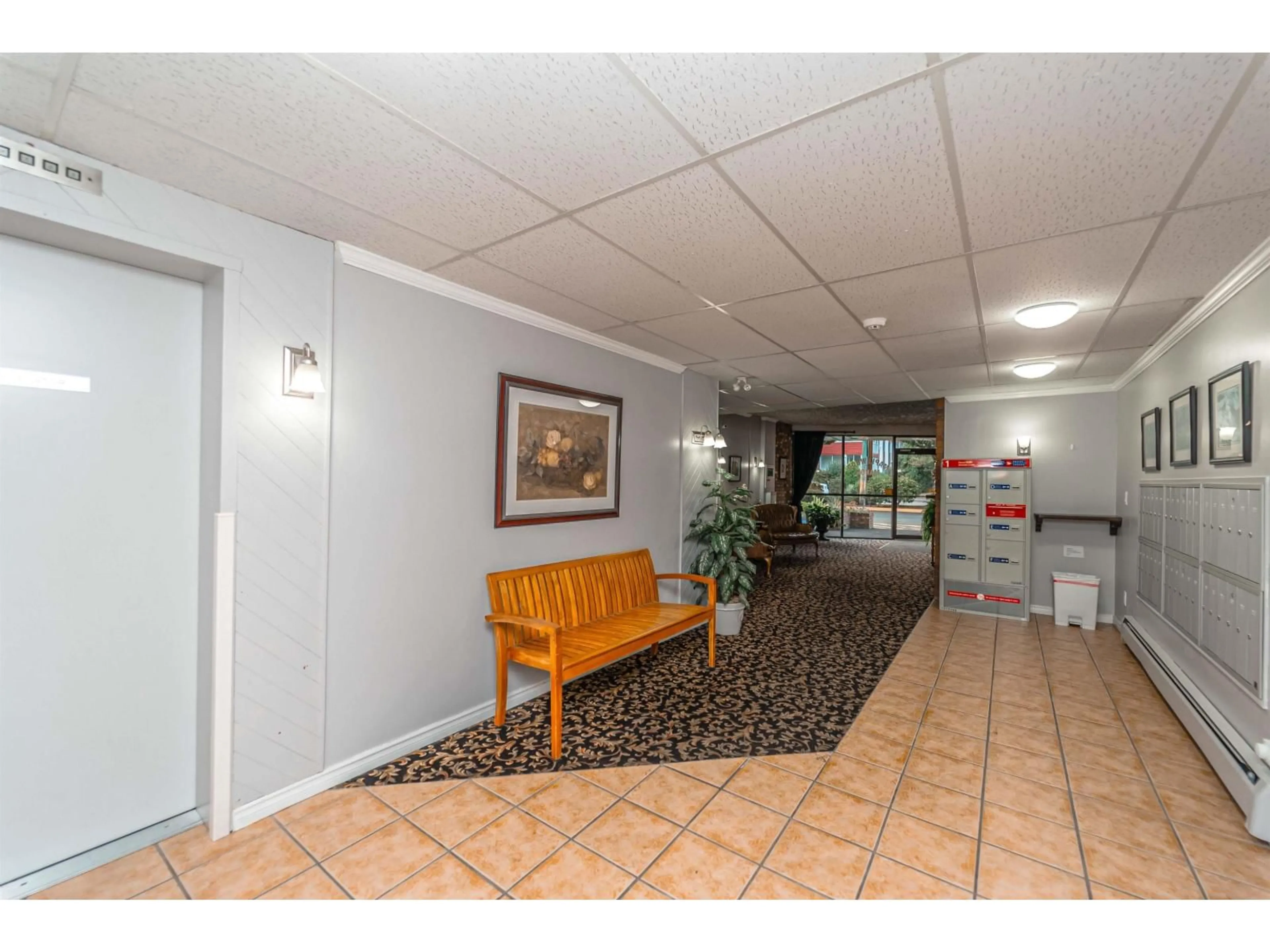 Indoor foyer for 210 - 32040 TIMS, Abbotsford British Columbia V2T2H2