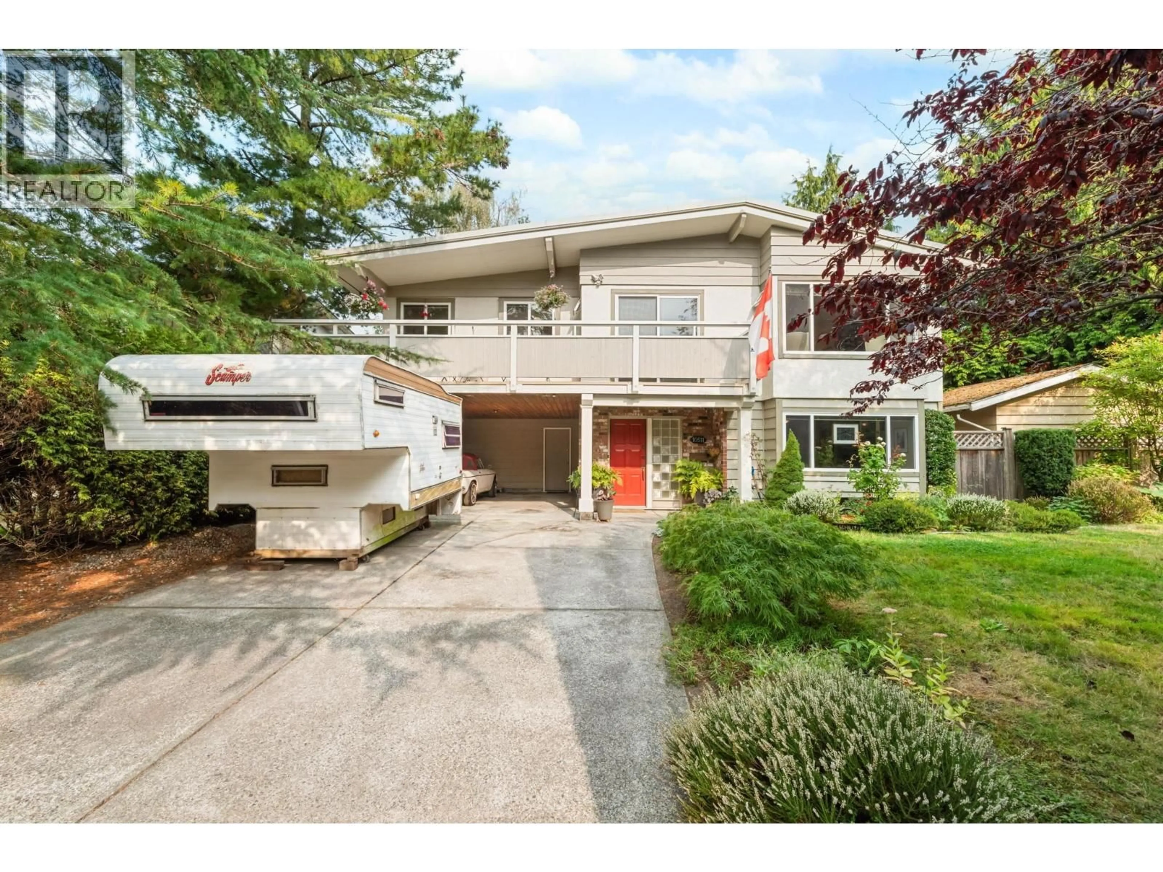 Home with vinyl exterior material, street for 10511 SPRINGMONT DRIVE, Richmond British Columbia V7E1W3
